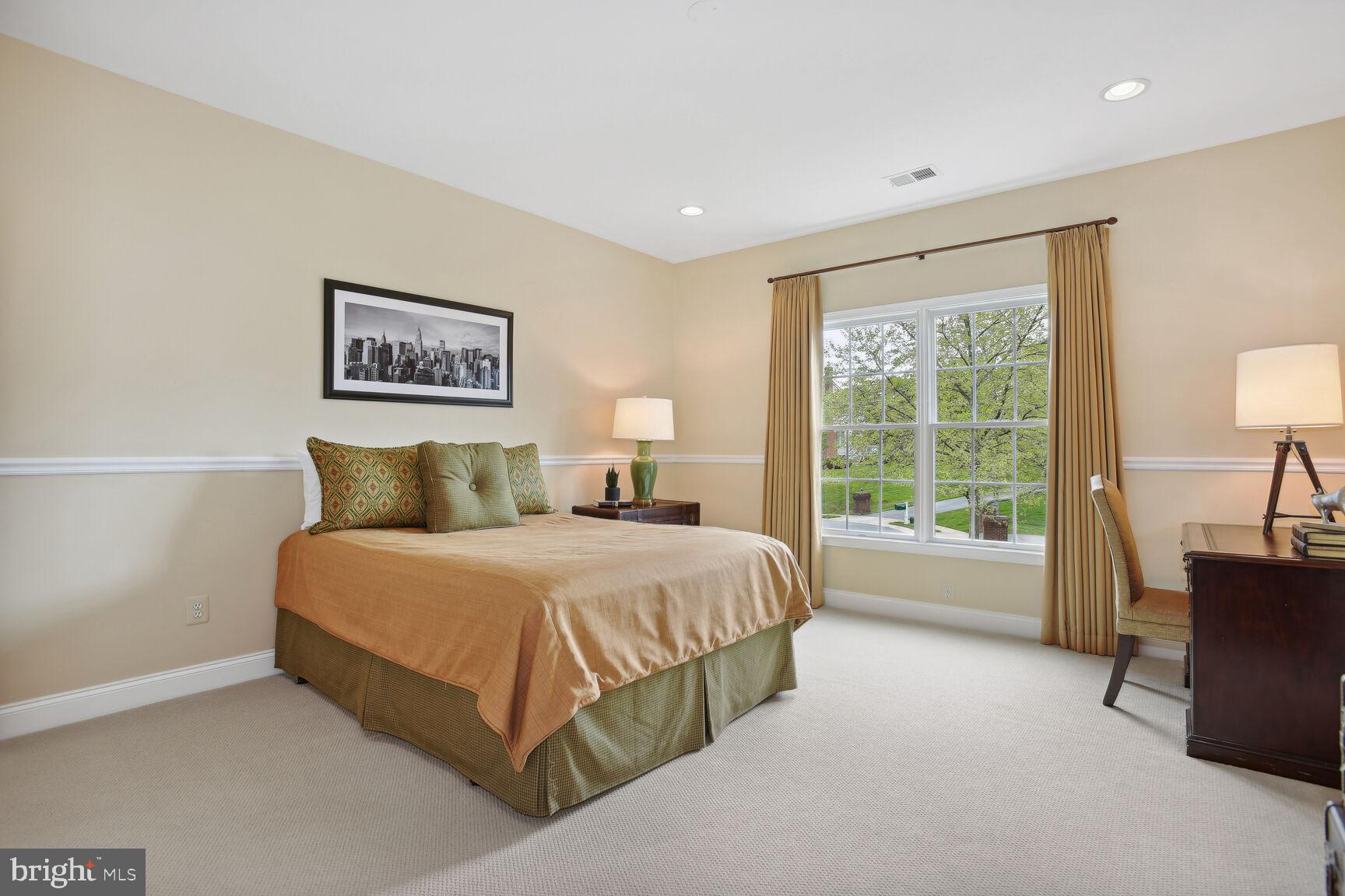 BELMONT COUNTRY CLUB - Residential