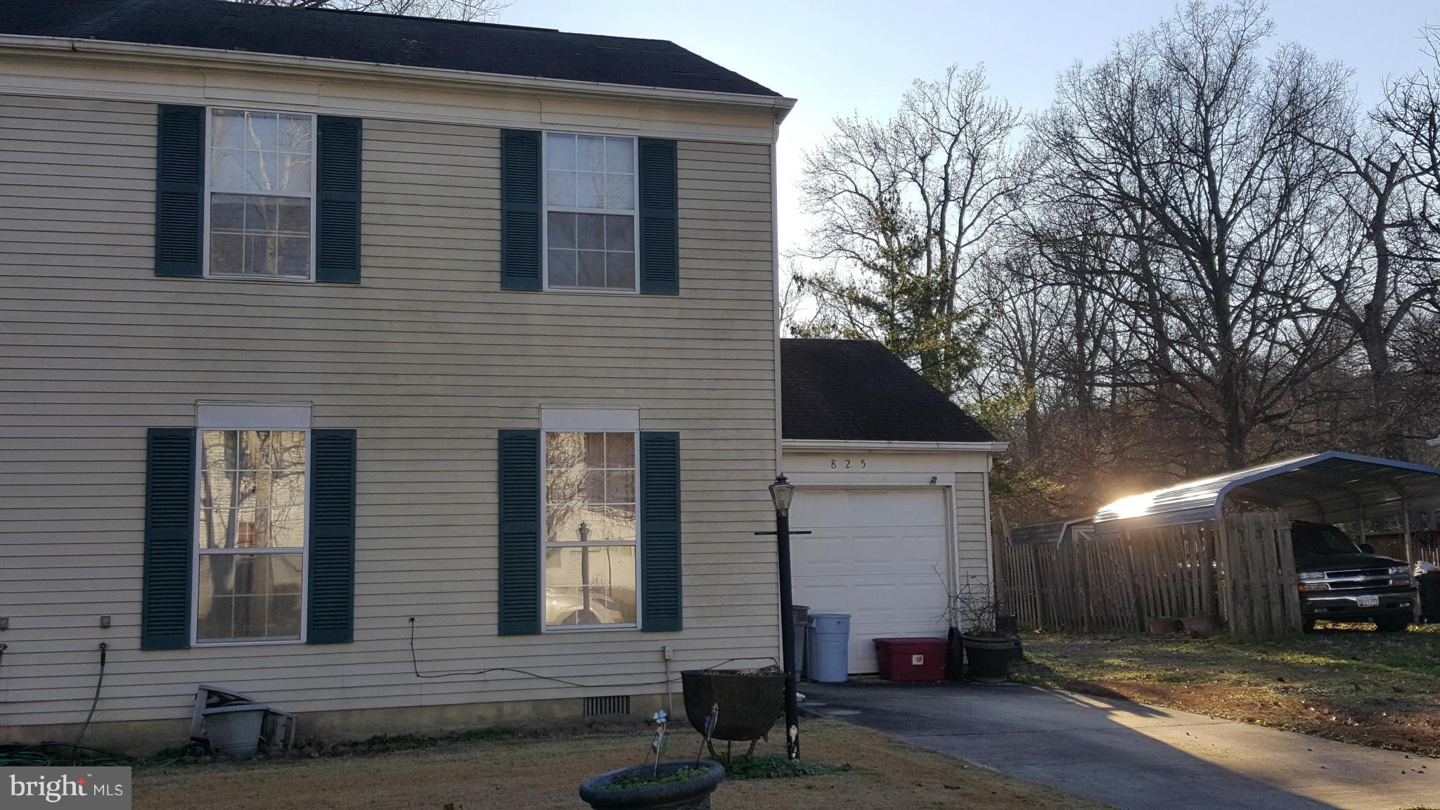NO HOA - ONE CAR GARAGE - BACKS TO PARK with SEASONAL WATERVIEW - Water Access at the Park just around the corner. Duplex perfect for starter home. 3 Nice size bedrooms, Extra driveway parking and the backyard view is awesome with the park right there.  Very close to Route 210 and Naval Base.  Don't wait on this one!!!