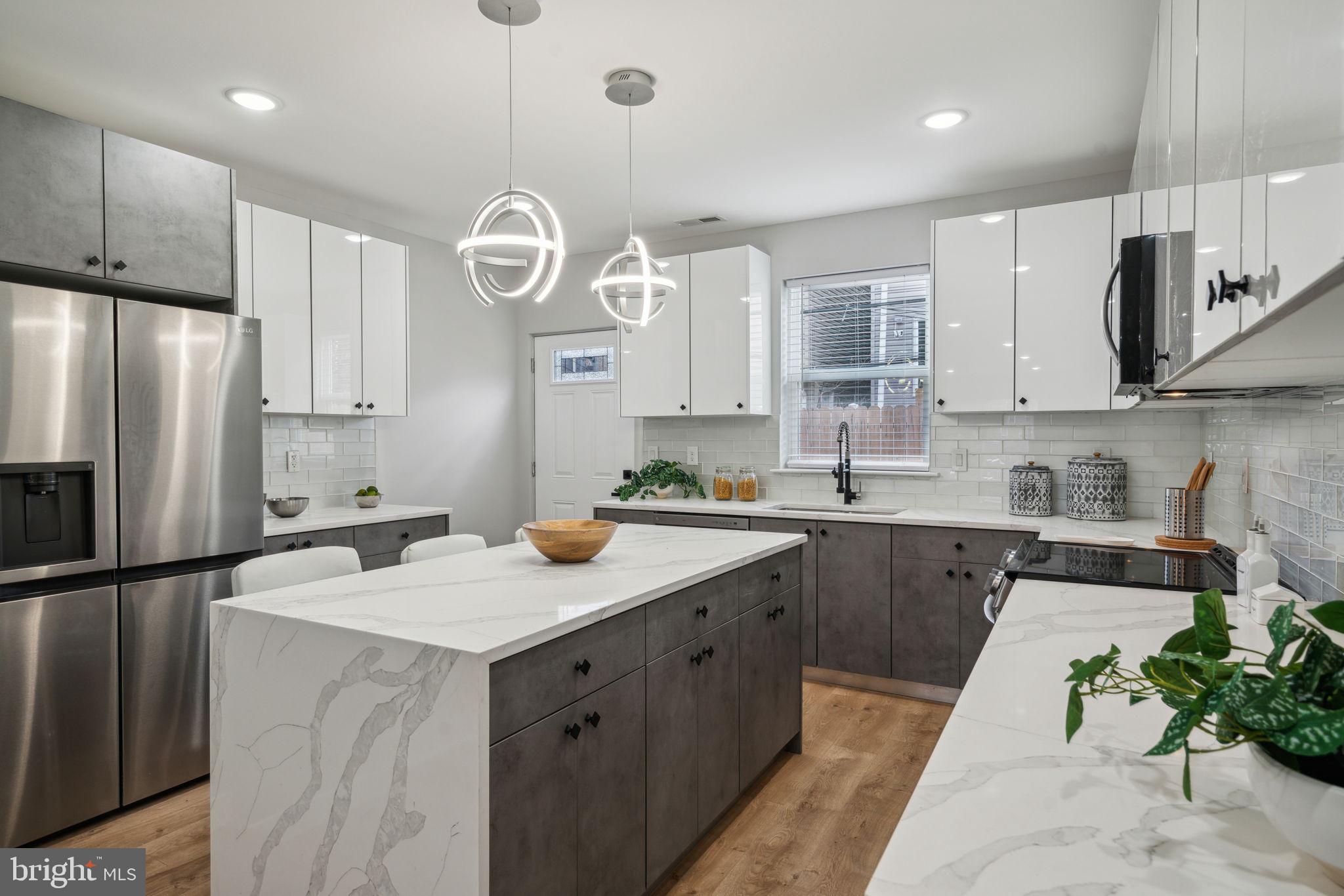 POINT BREEZE - Residential