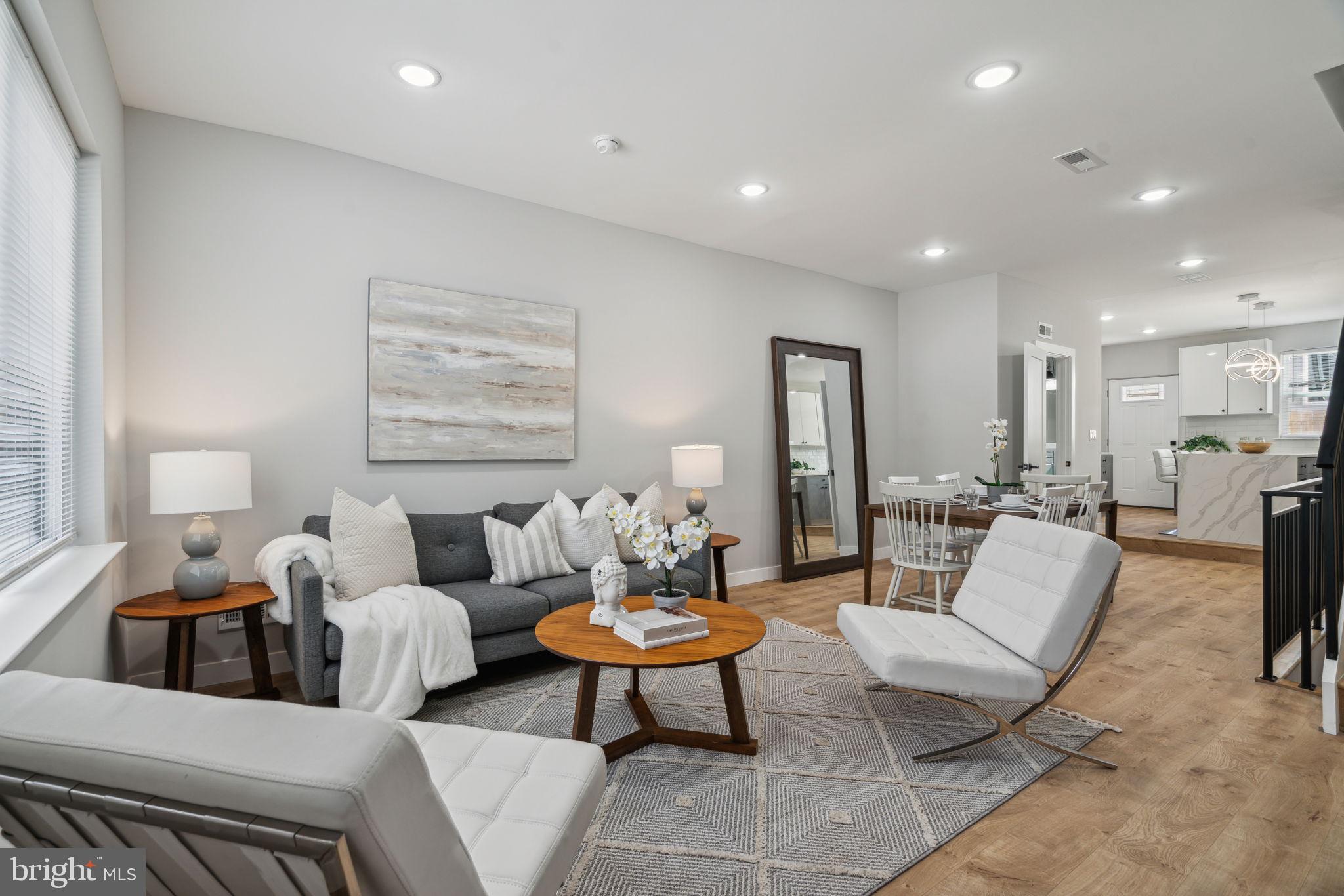 POINT BREEZE - Residential