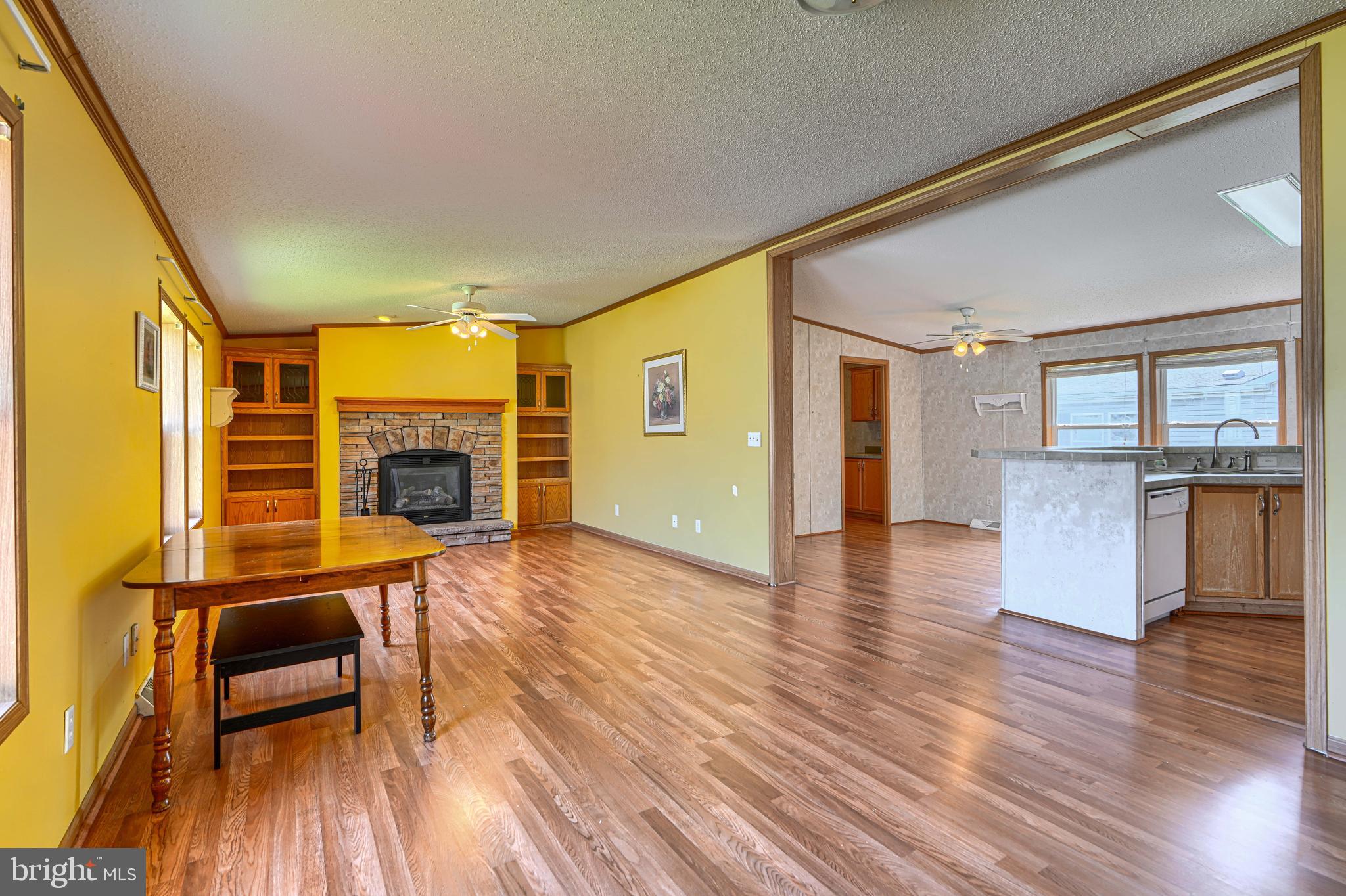 BISCAYNE BAY VILLAGE - Residential