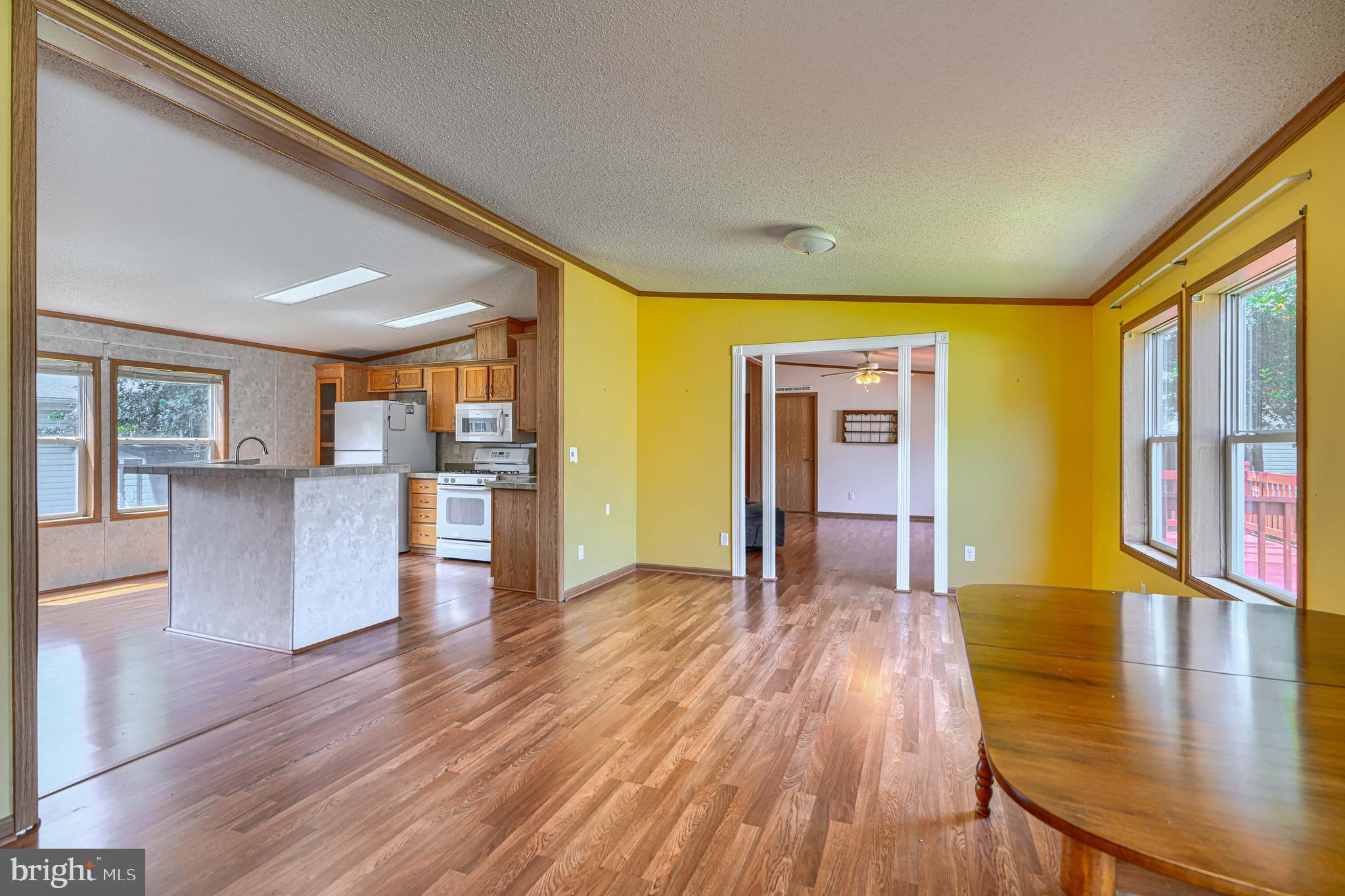 BISCAYNE BAY VILLAGE - Residential
