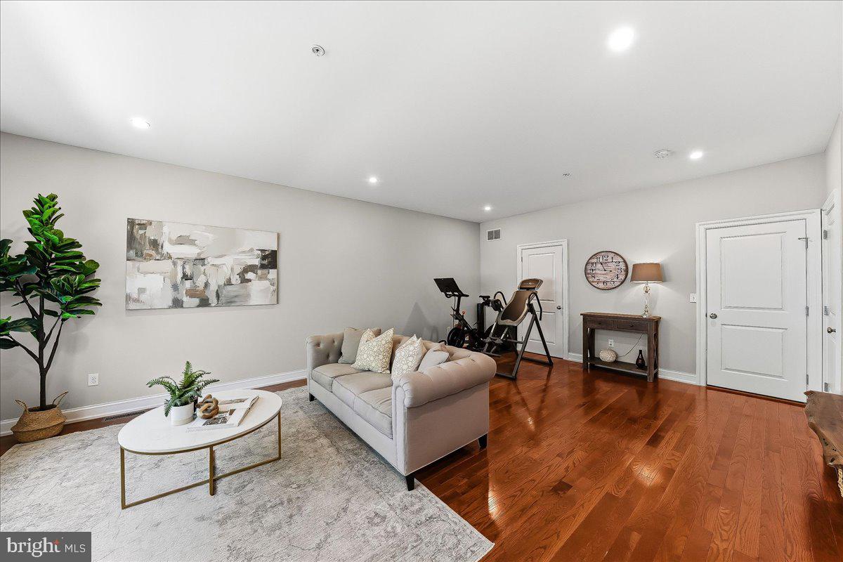 WEST CHESTER BORO - Residential