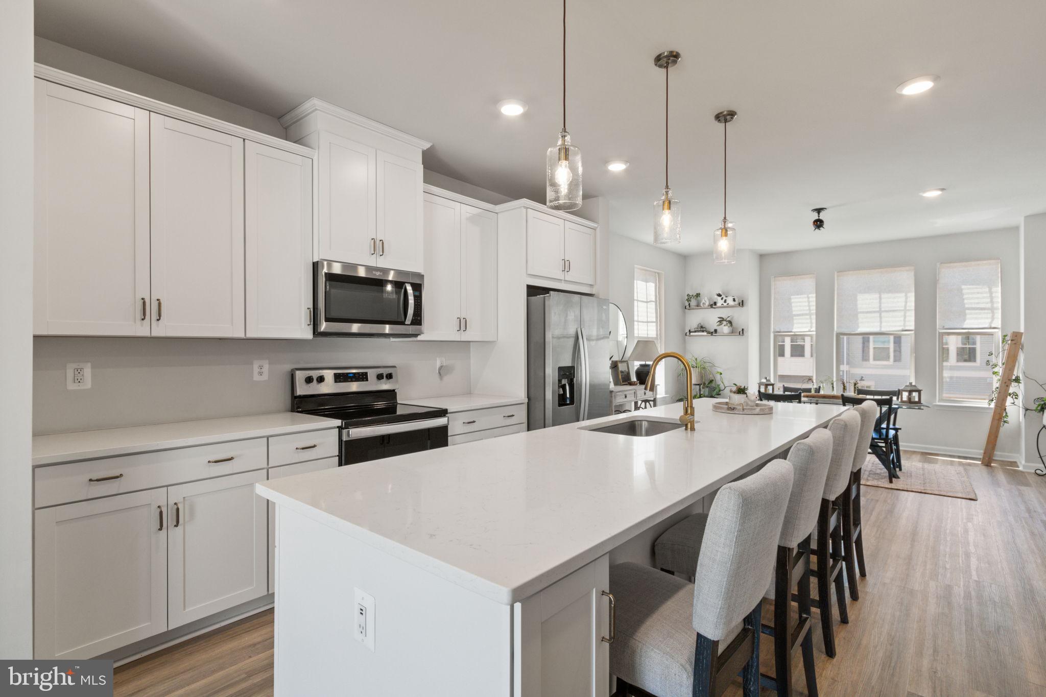 WHITSON WOODS - Residential