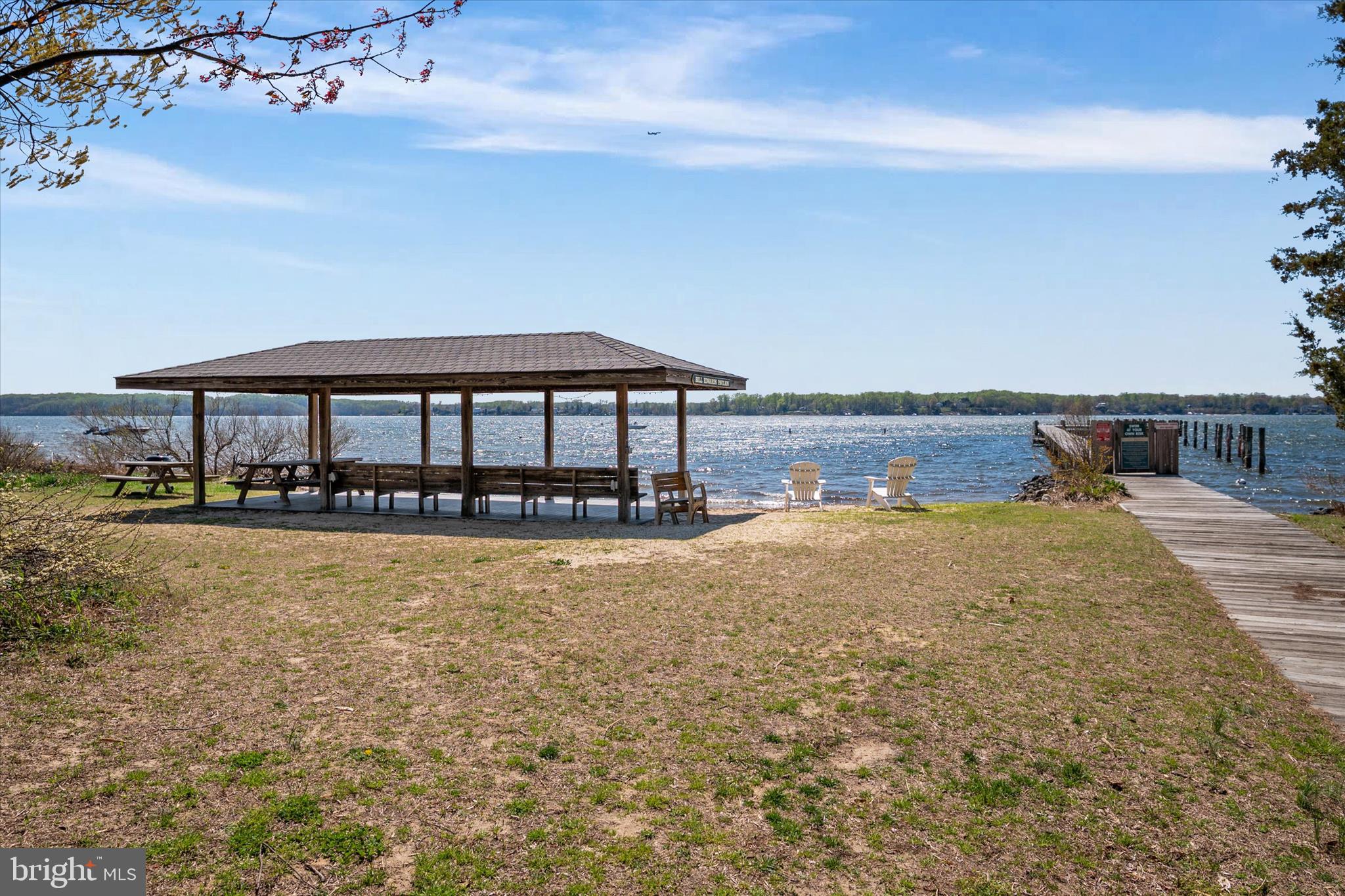 ROUND BAY - Residential
