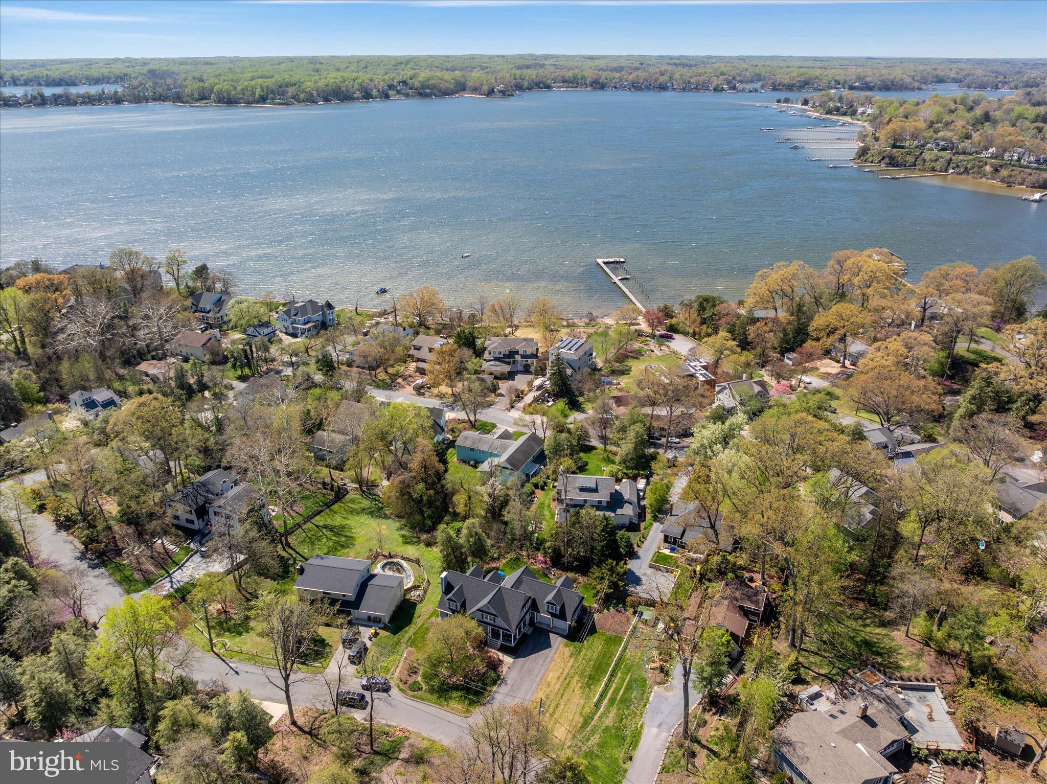 ROUND BAY - Residential
