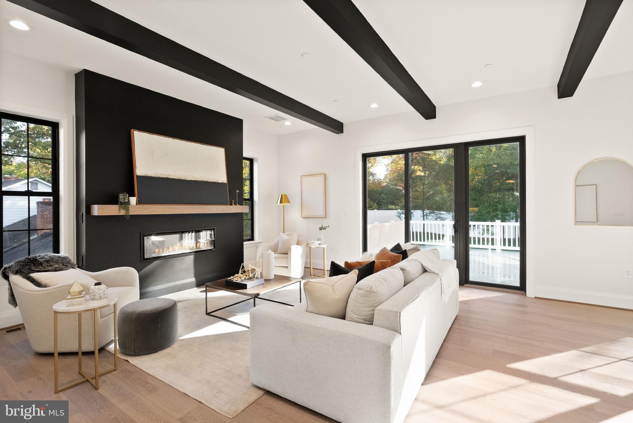 BURNING TREE VALLEY - Residential