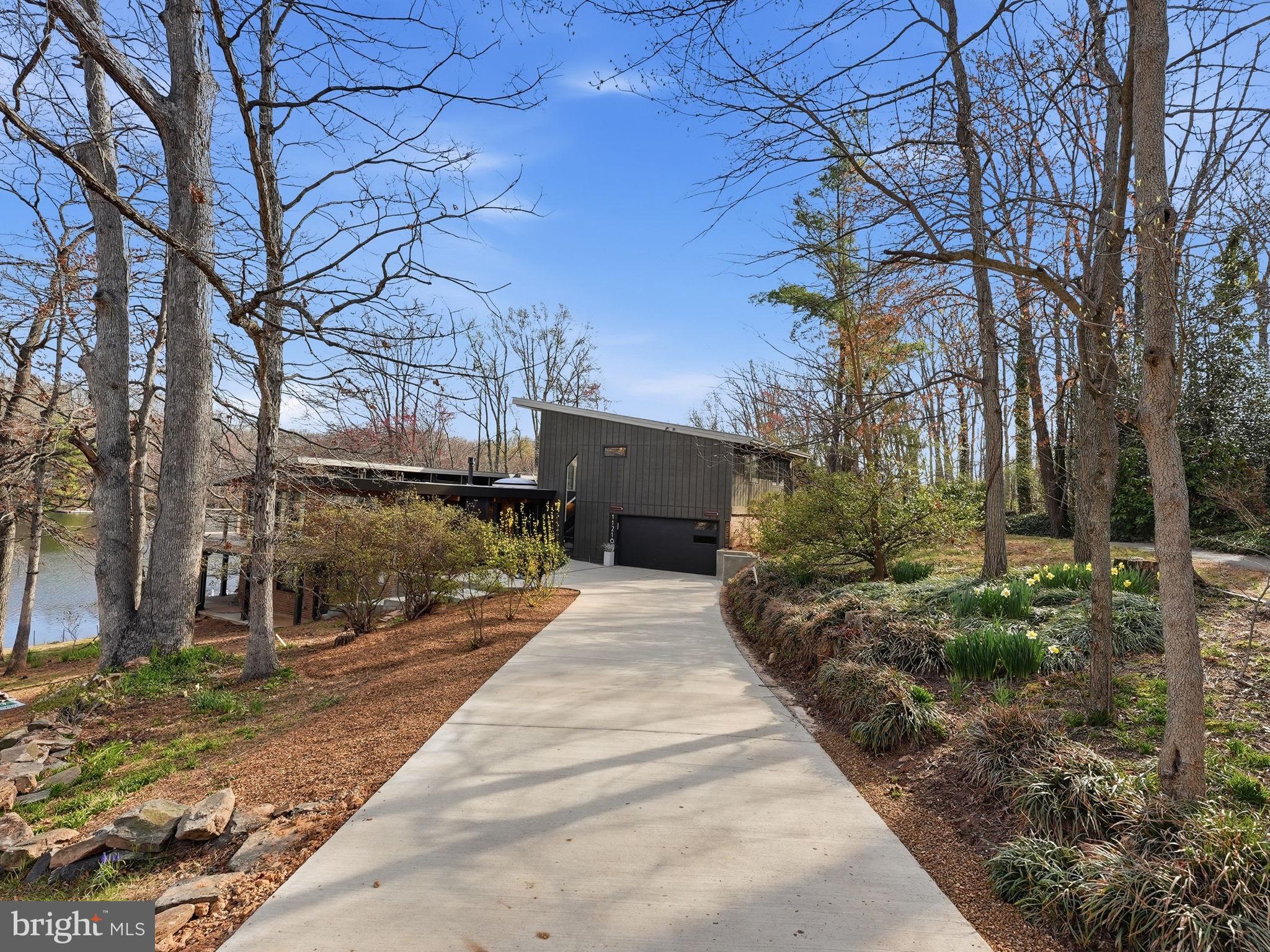 RESTON - Residential