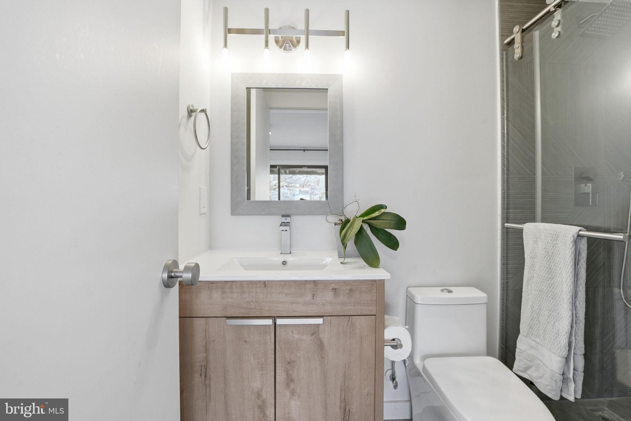 RESTON - Residential