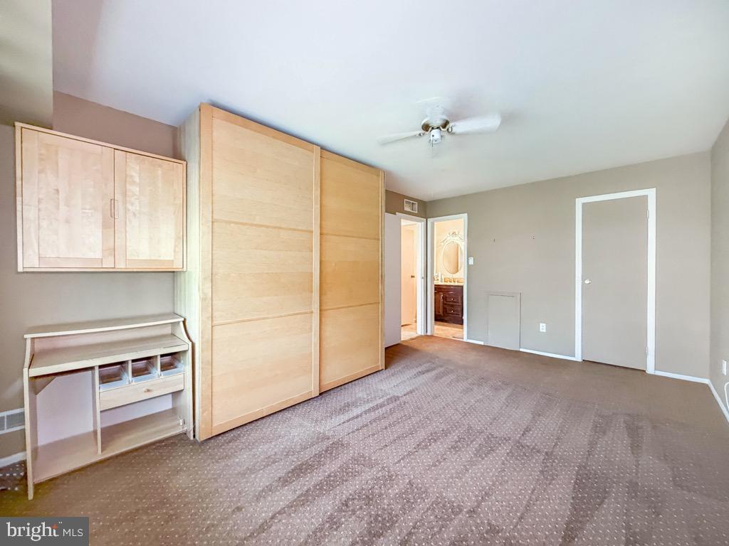 SOCIETY PL - Residential