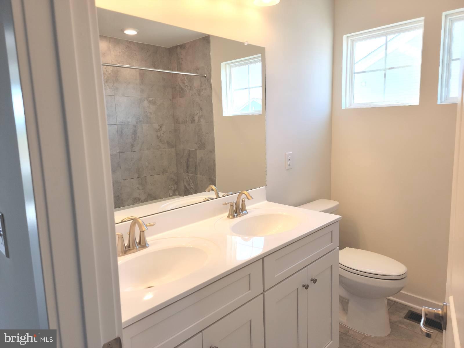 TOWNES AT SHANNON HILL - Residential Lease