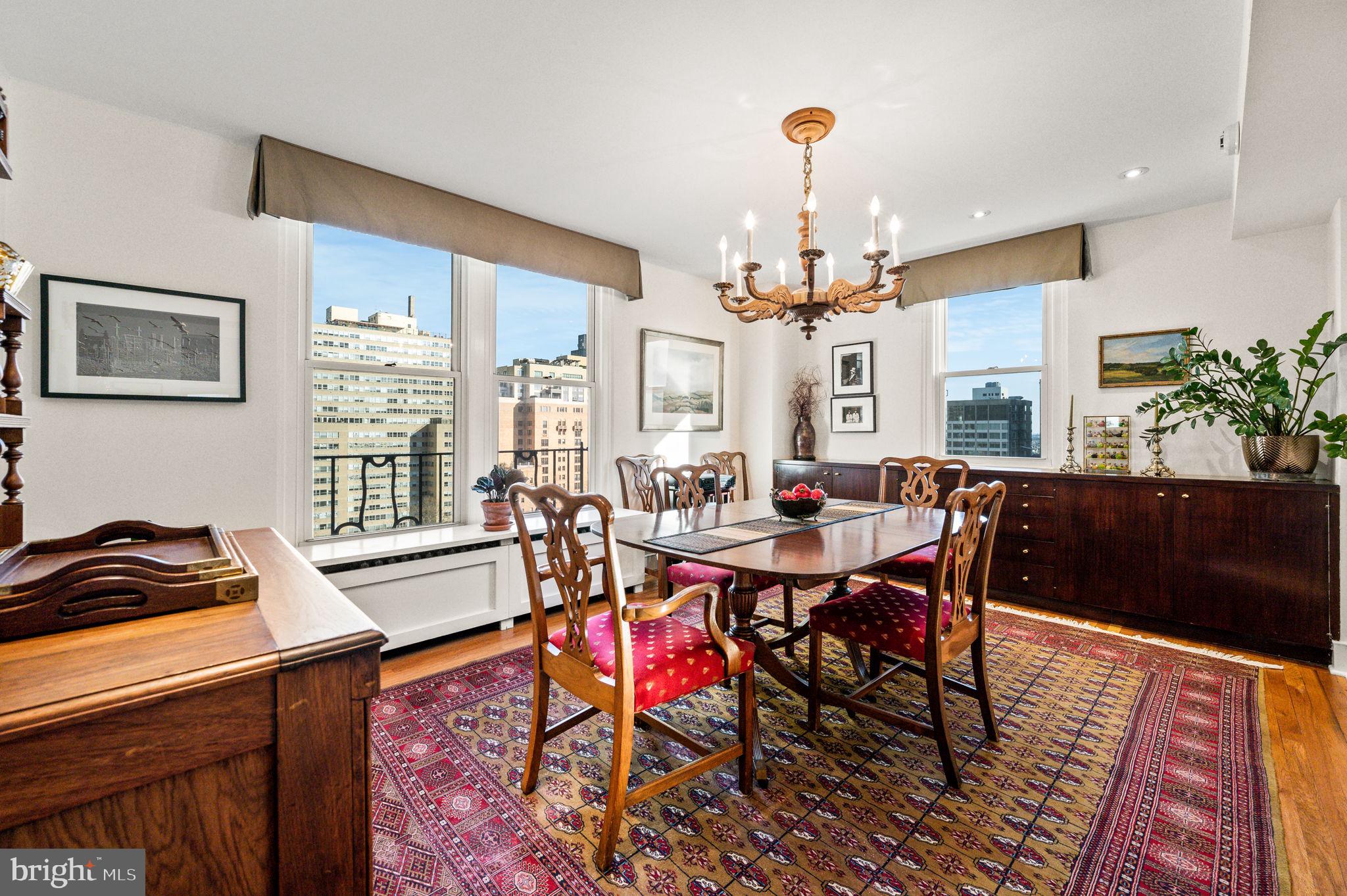RITTENHOUSE SQUARE - Residential