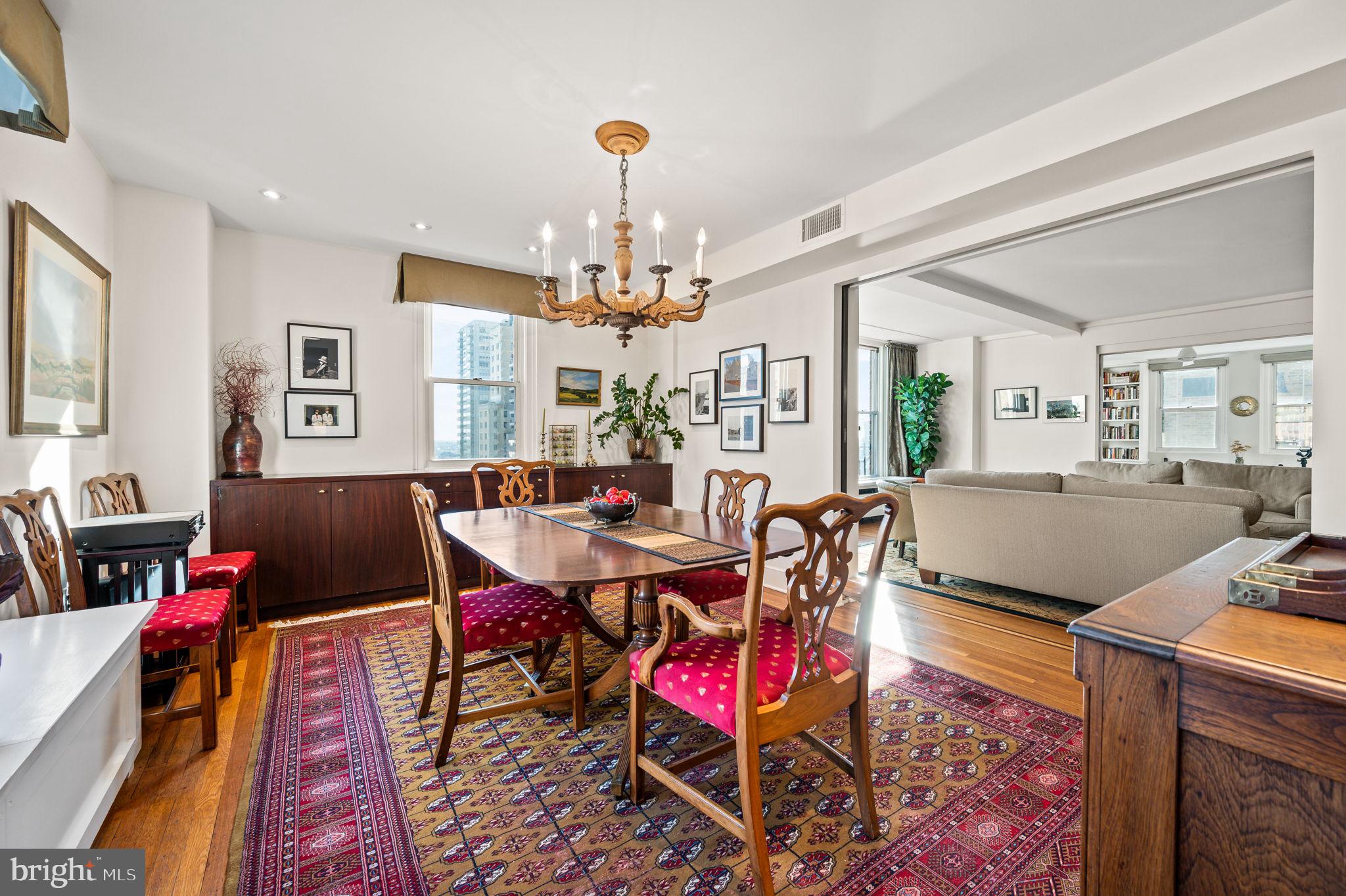 RITTENHOUSE SQUARE - Residential