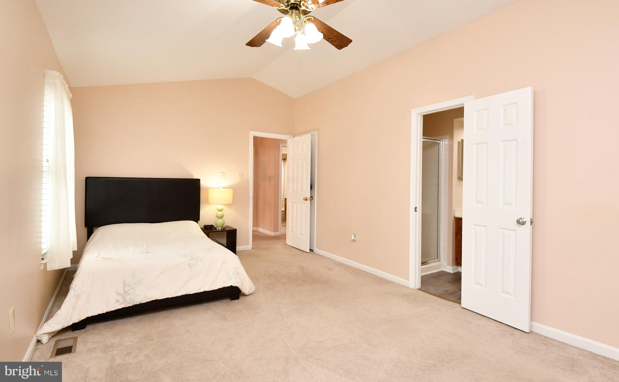 STRATFORD GLEN - Residential