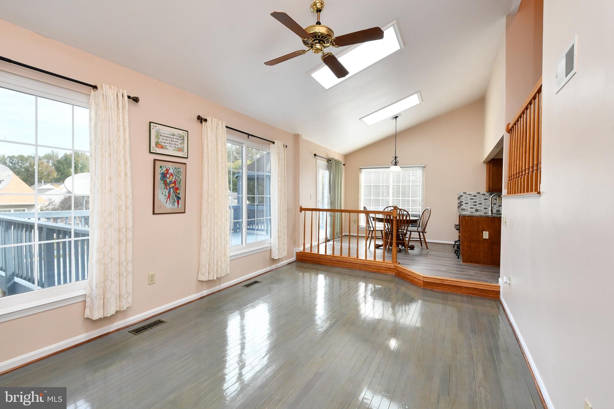 STRATFORD GLEN - Residential
