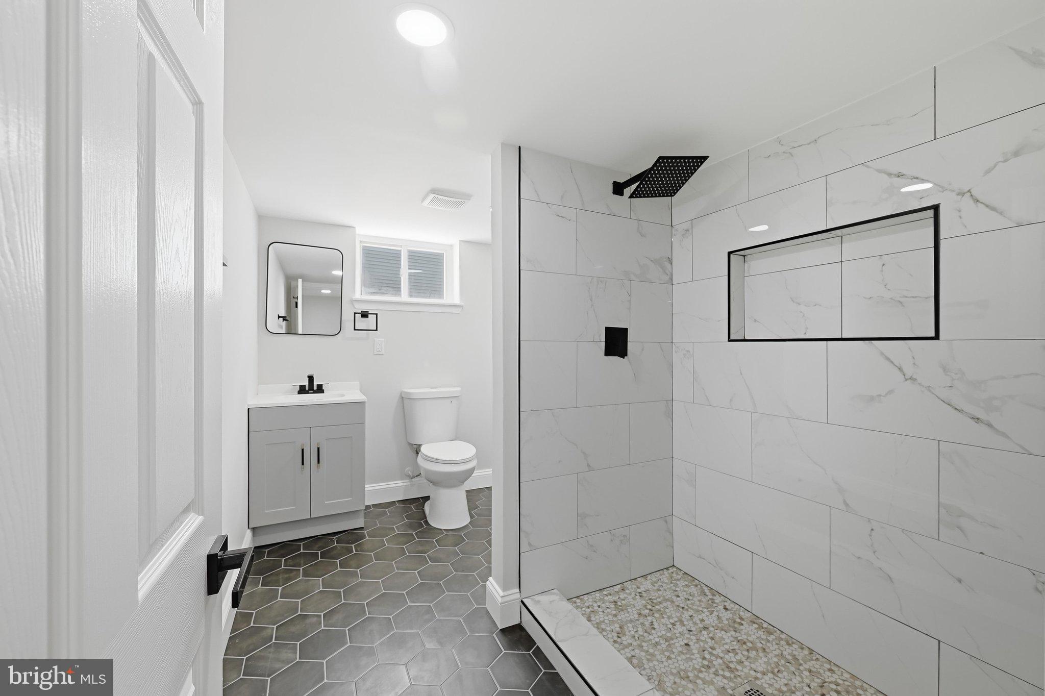 SILVER SANDS - Residential