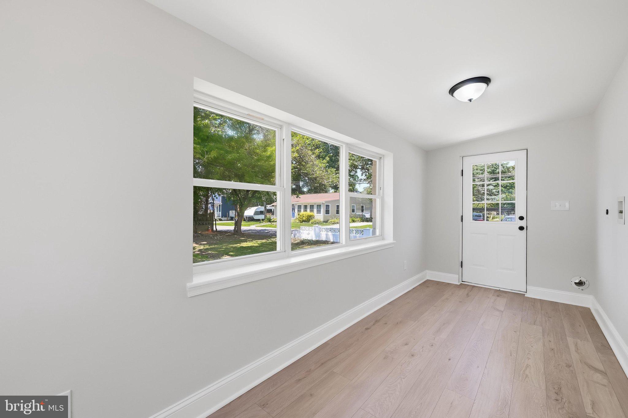 SILVER SANDS - Residential