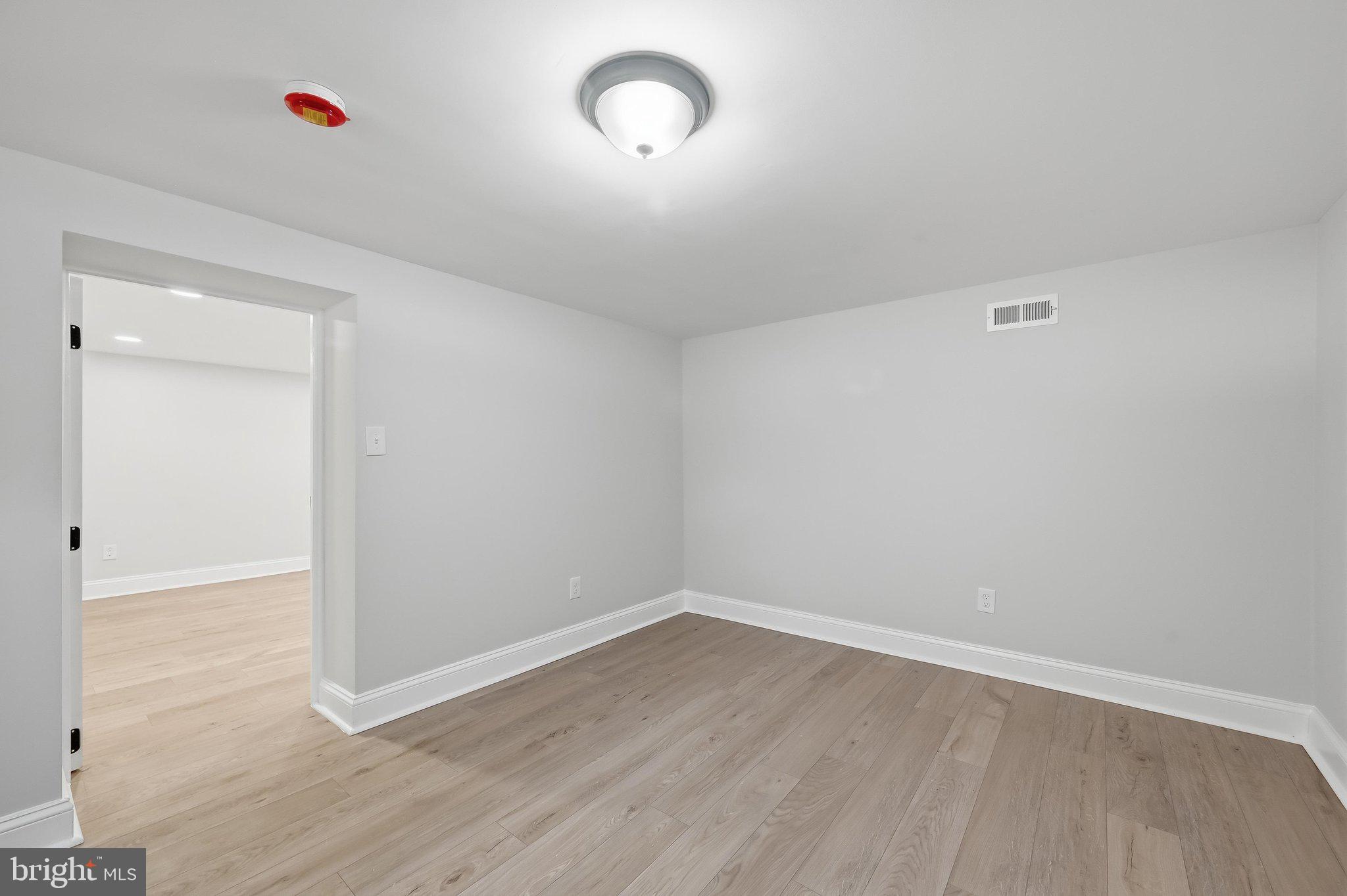 SILVER SANDS - Residential