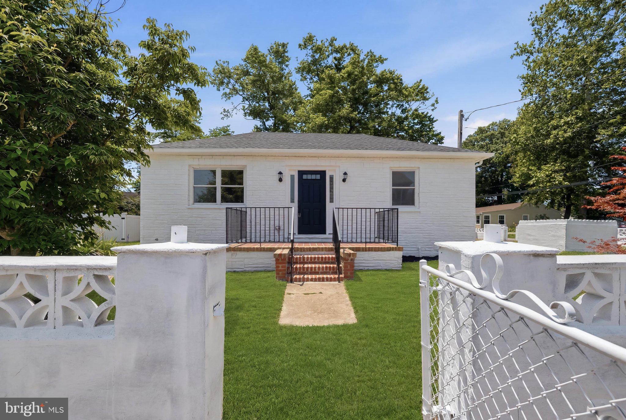 SILVER SANDS - Residential