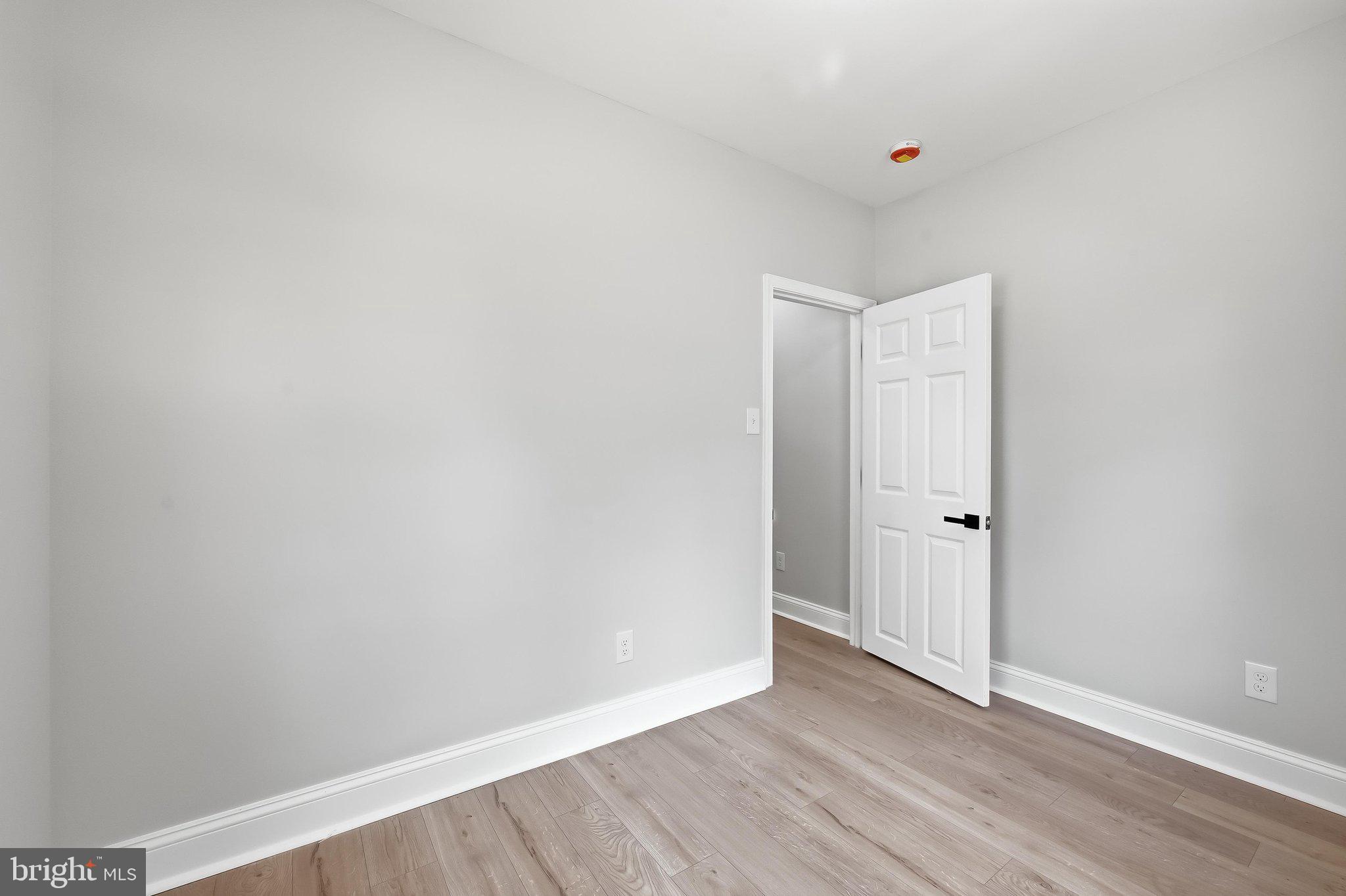 SILVER SANDS - Residential
