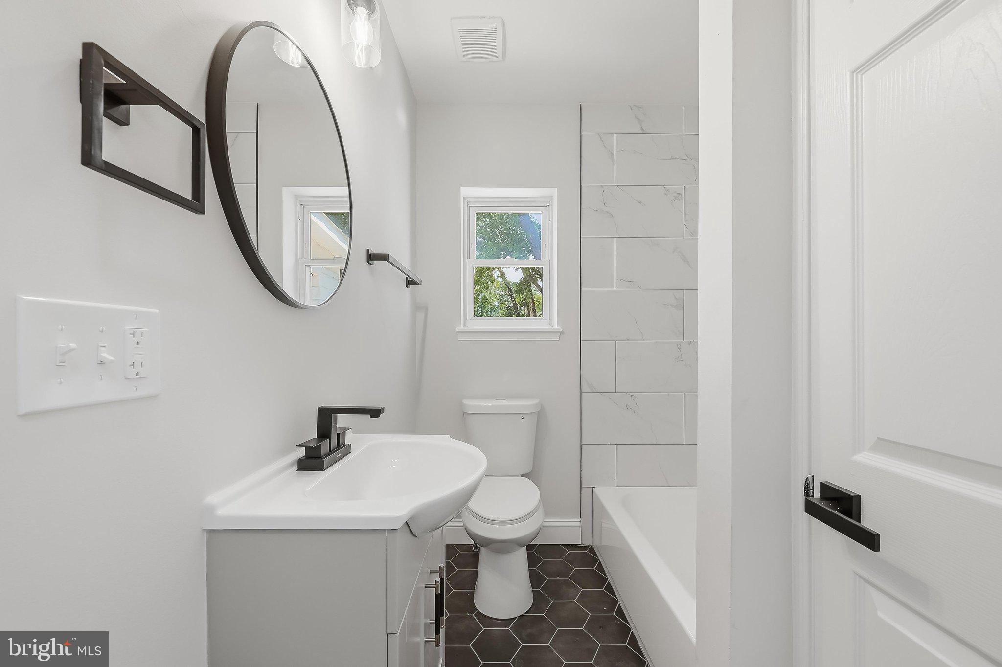 SILVER SANDS - Residential