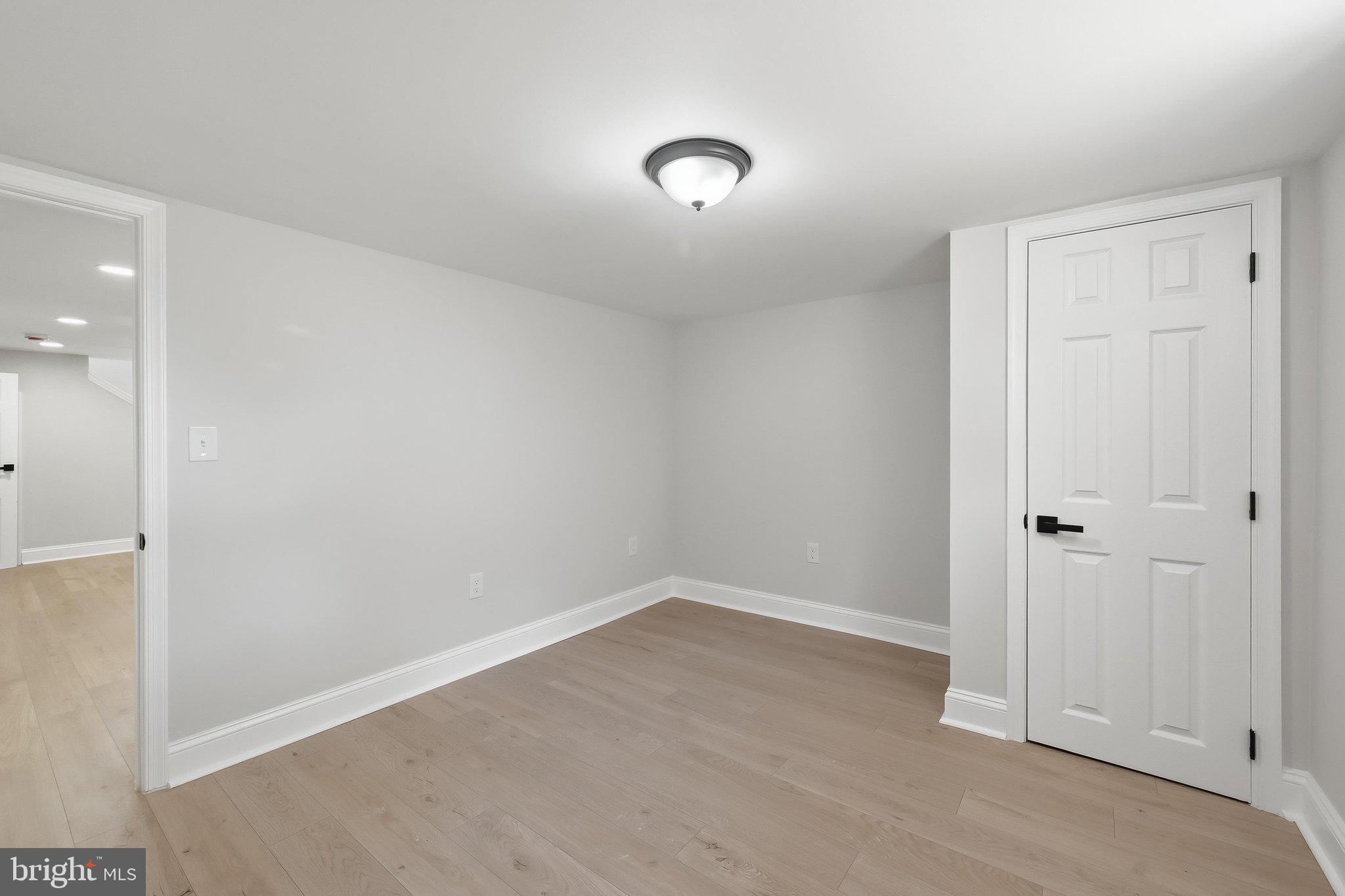 SILVER SANDS - Residential
