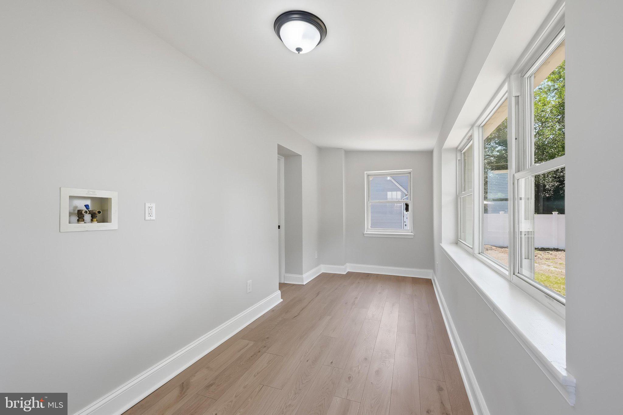 SILVER SANDS - Residential