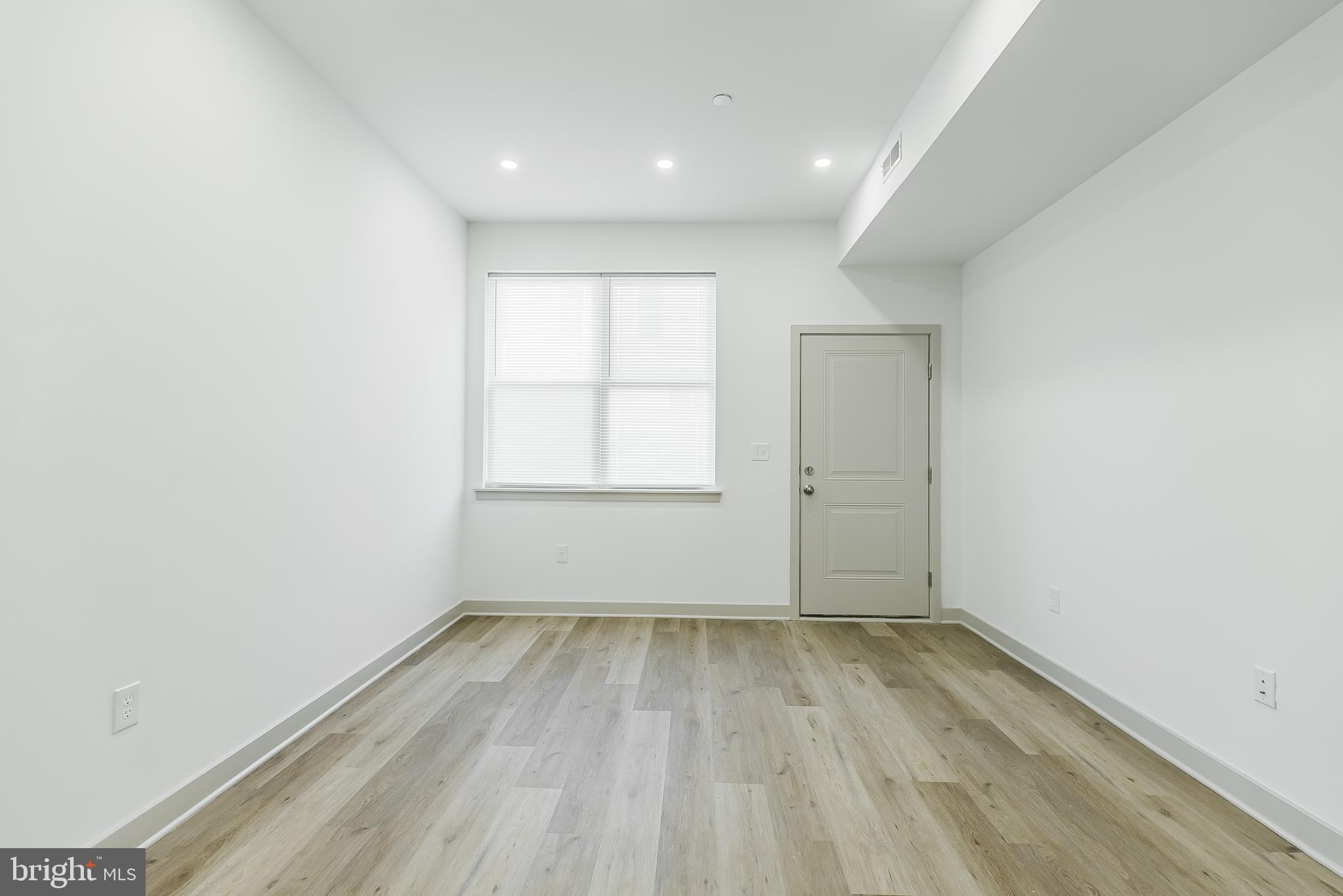 MANTUA - Residential