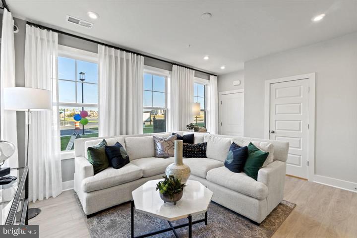 ASHBURN STATION - Residential Lease