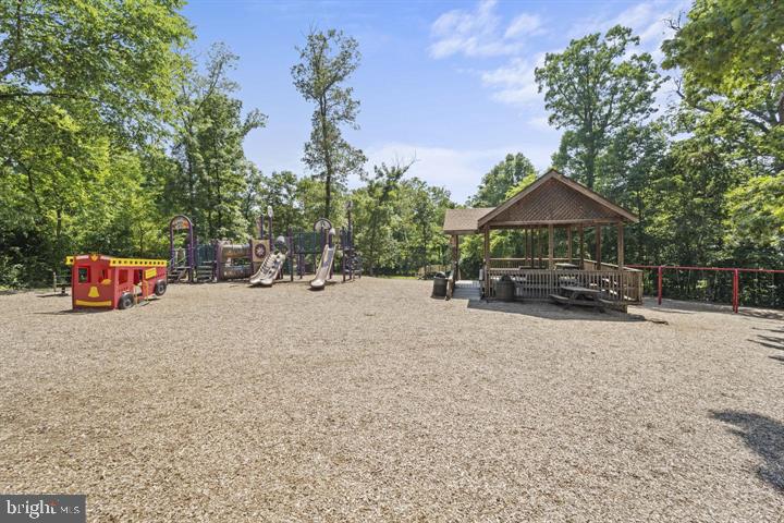 ASHBURN STATION - Residential Lease