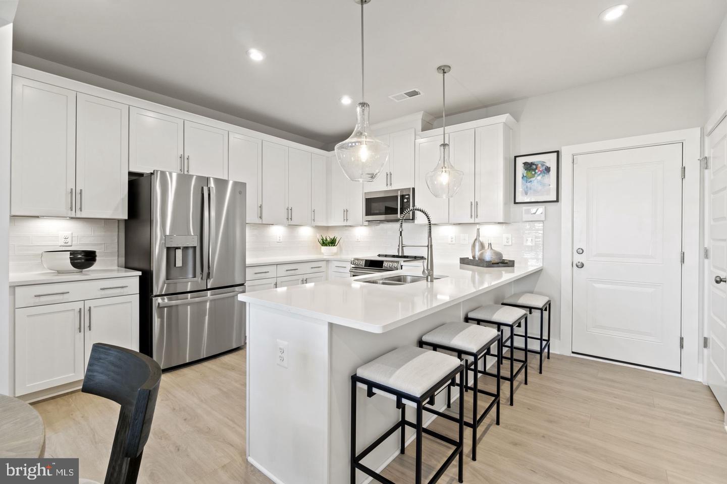 ASHBURN STATION - Residential Lease