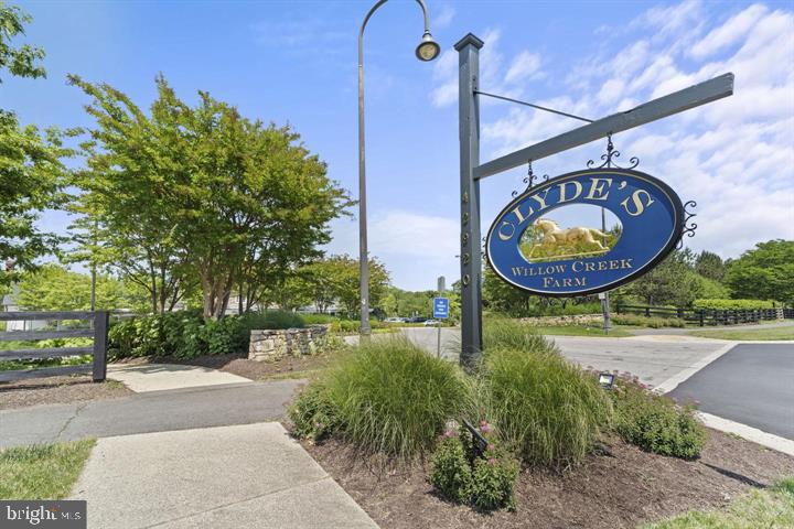 ASHBURN STATION - Residential Lease