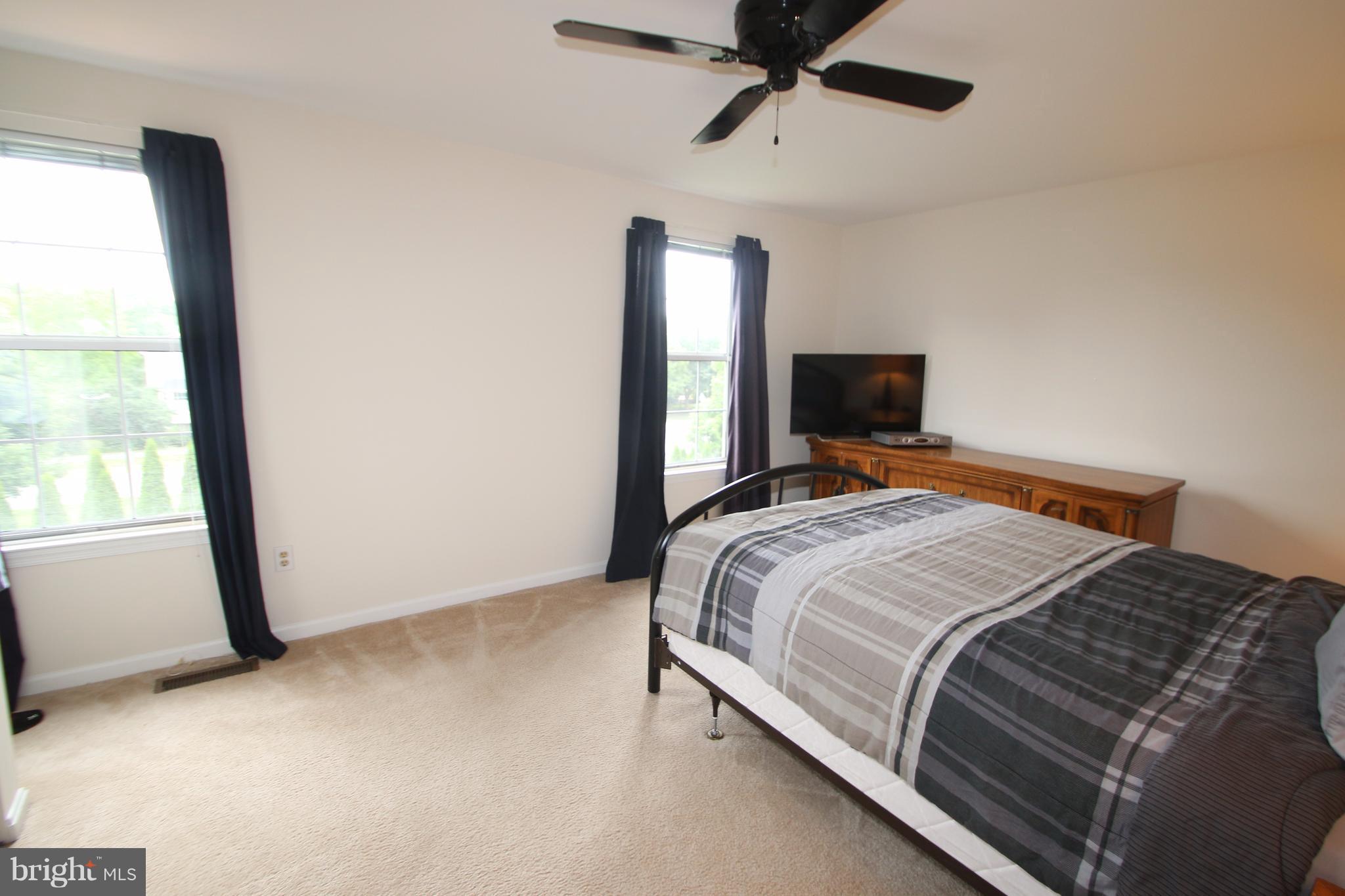 HALLOWELL - Residential