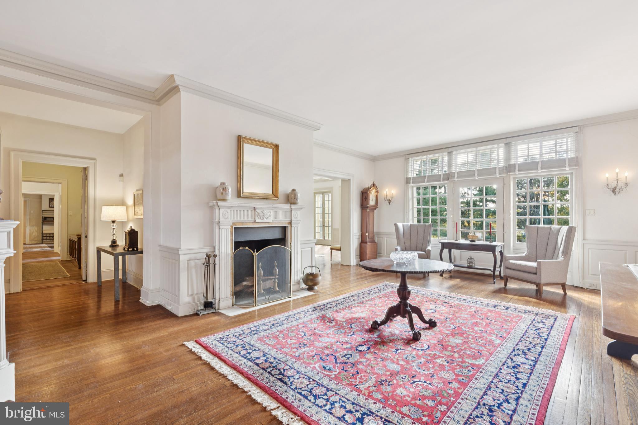 CHESTNUT HILL - Residential