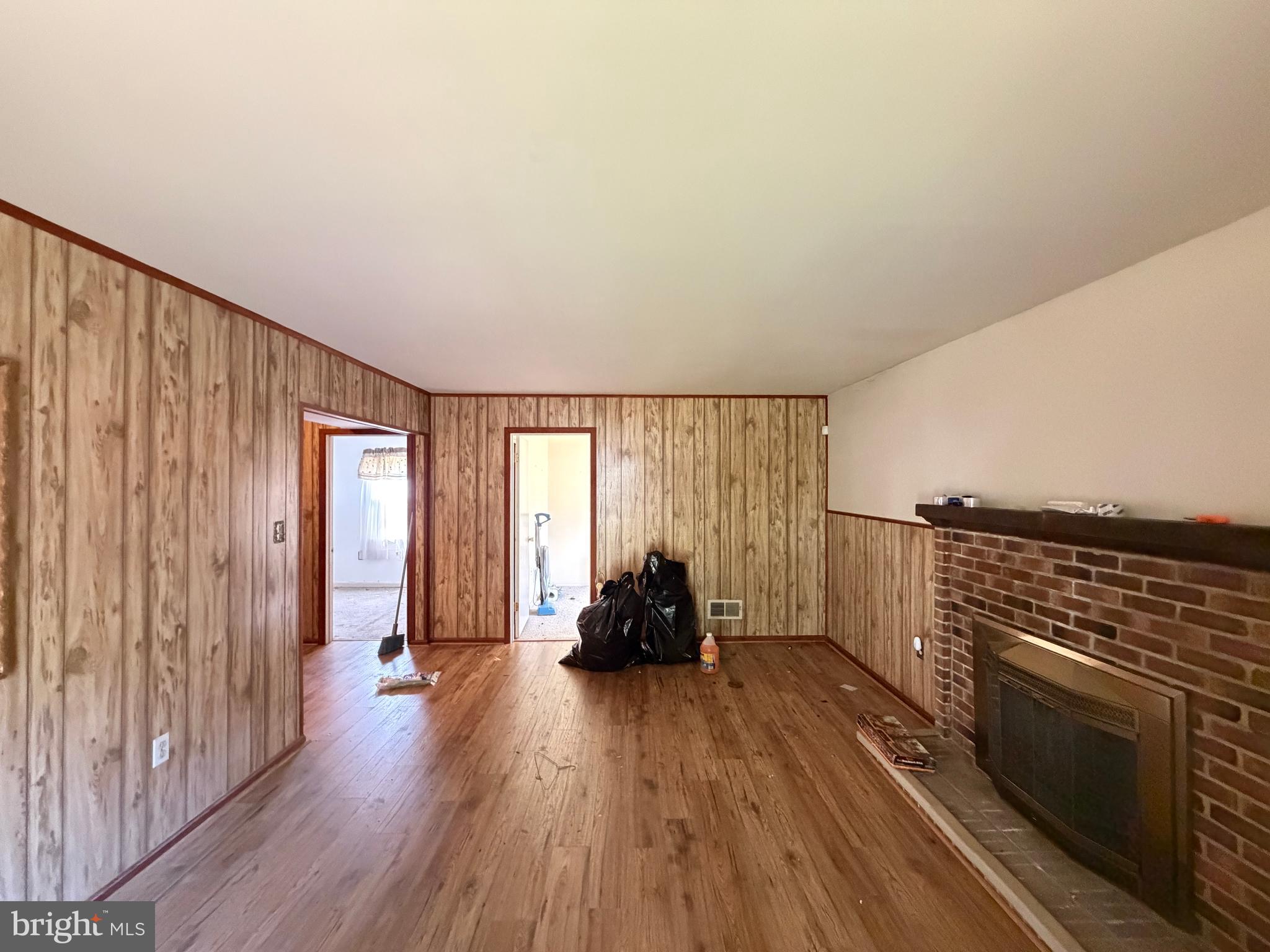 WOODS - Residential