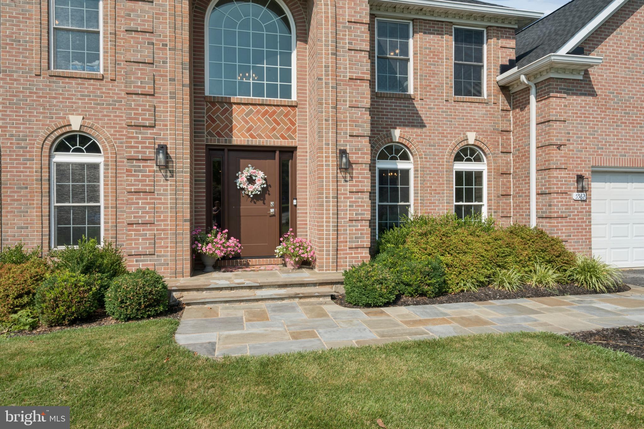 SHERLOCK HOLMES ESTATES - Residential