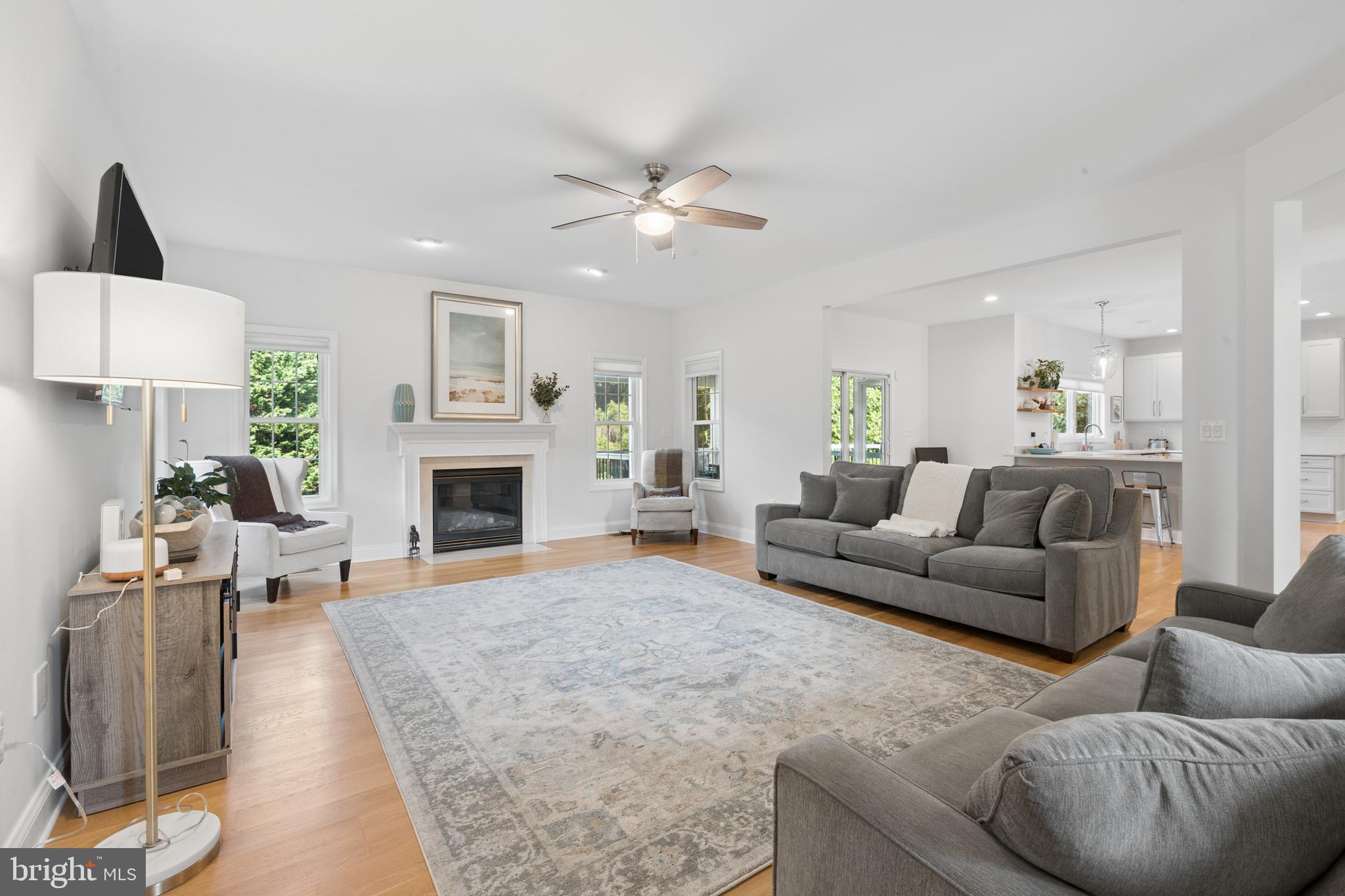 SHERLOCK HOLMES ESTATES - Residential