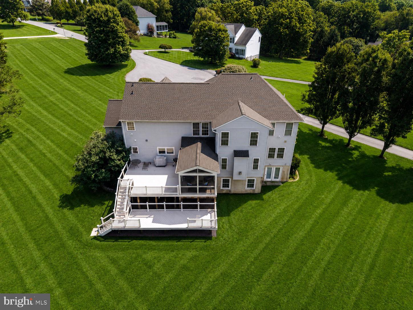 SHERLOCK HOLMES ESTATES - Residential