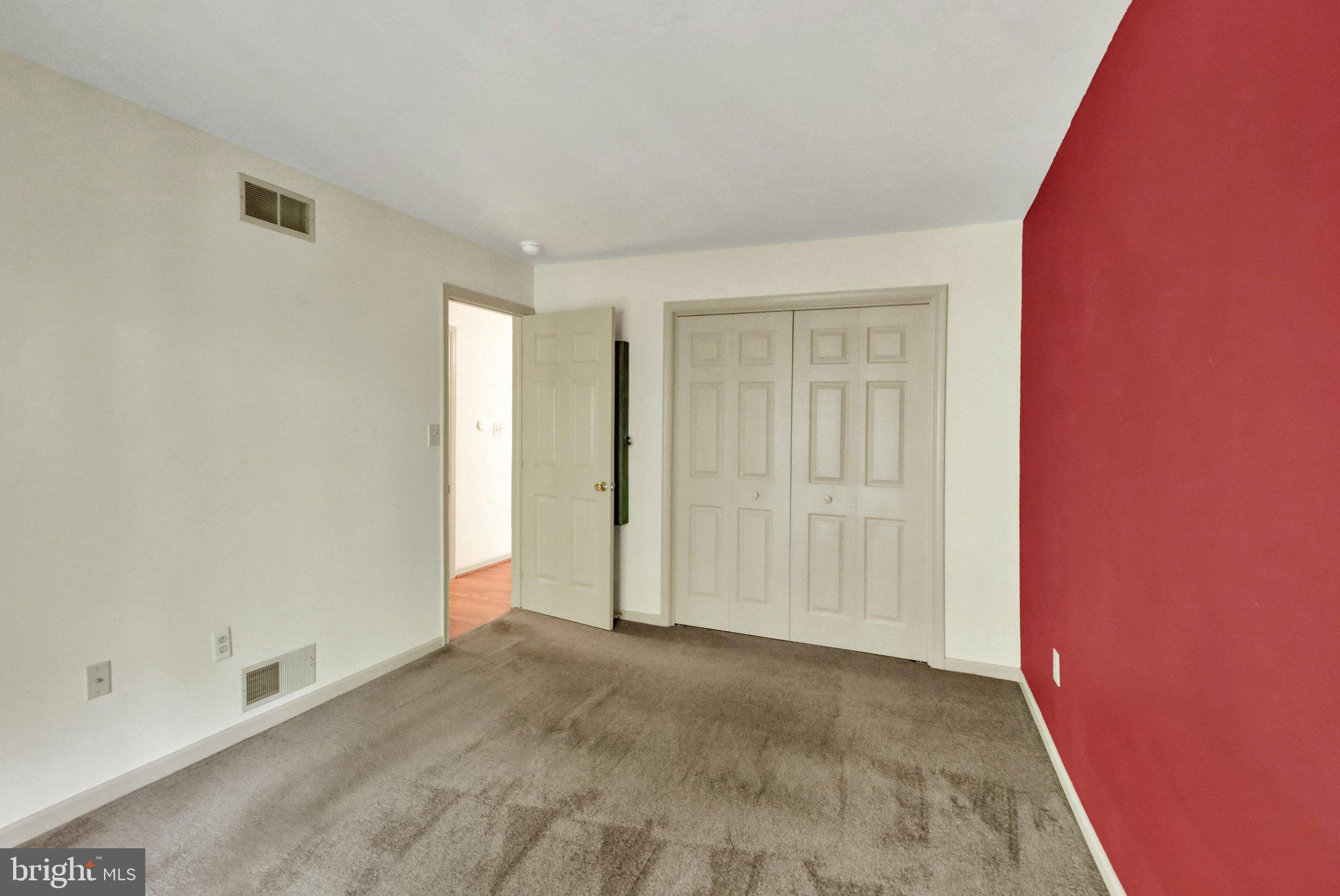 MIFFLIN WOODS - Residential
