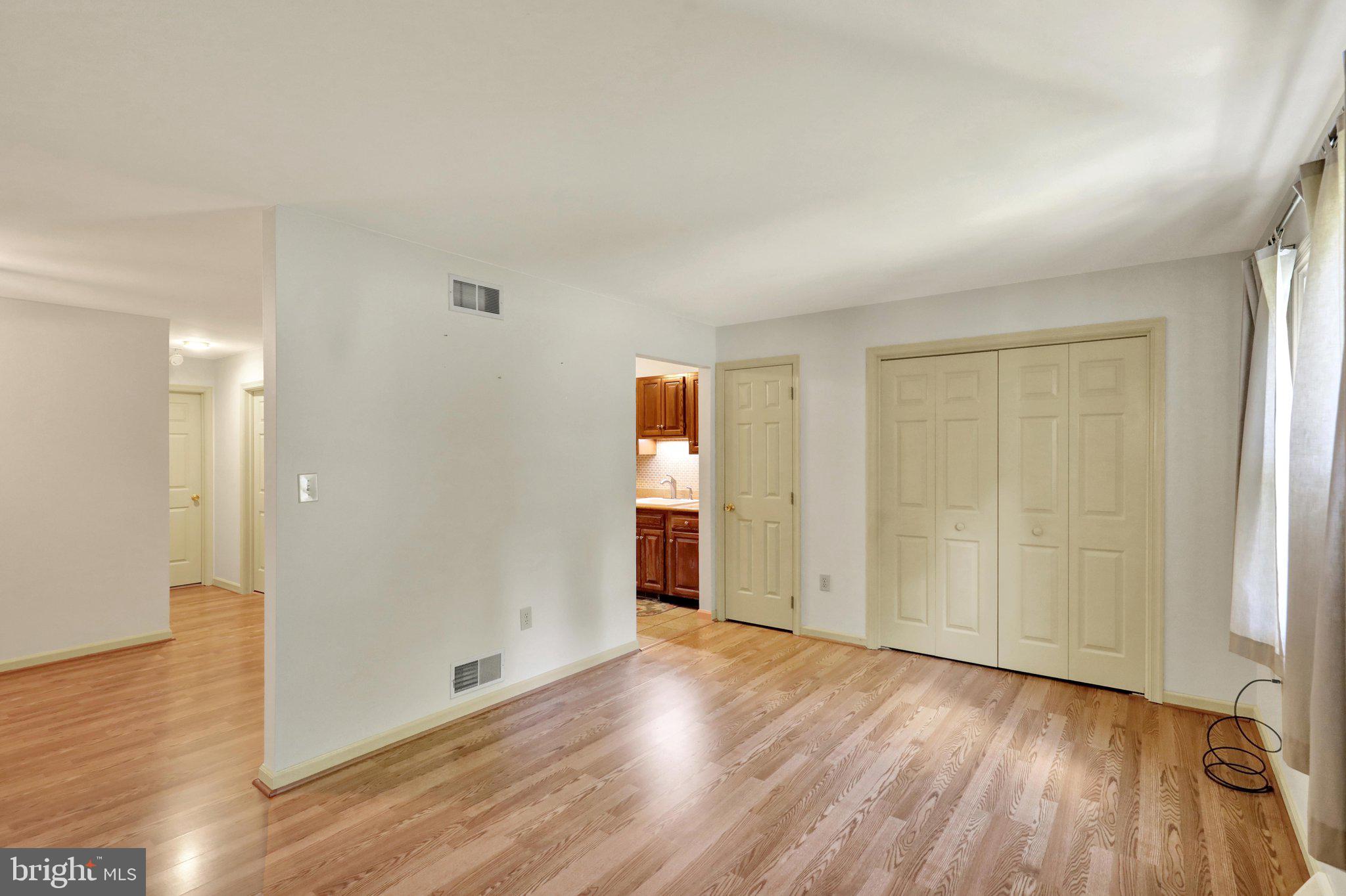 MIFFLIN WOODS - Residential