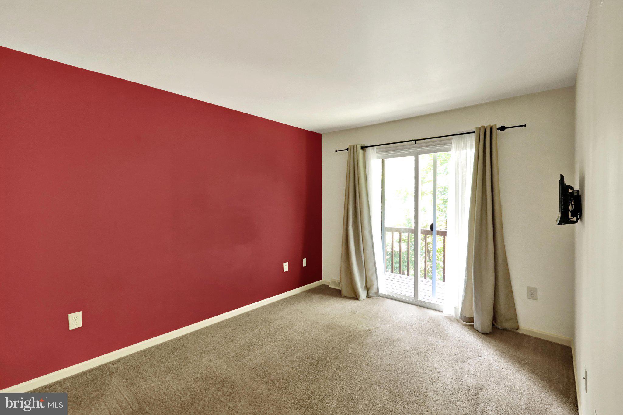 MIFFLIN WOODS - Residential