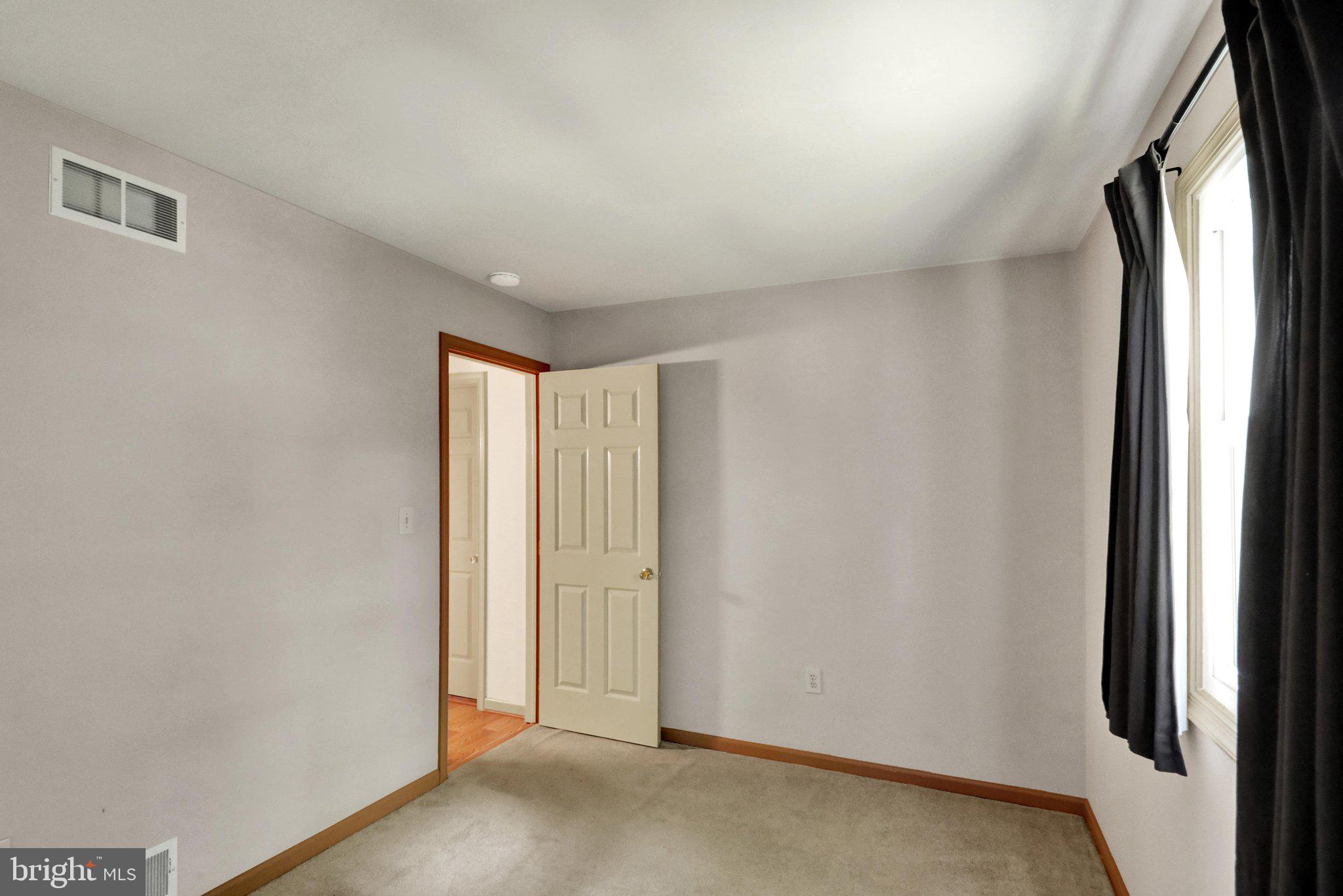 MIFFLIN WOODS - Residential