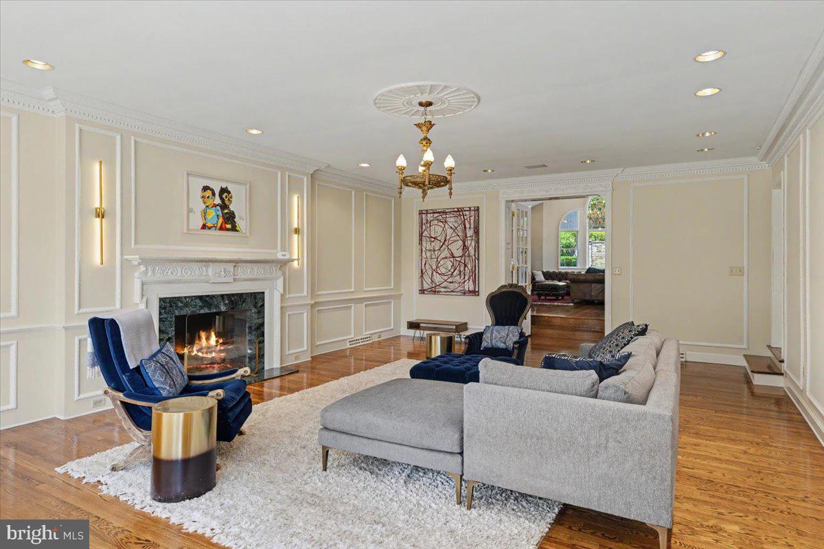 MOUNT EYRE MANOR - Residential
