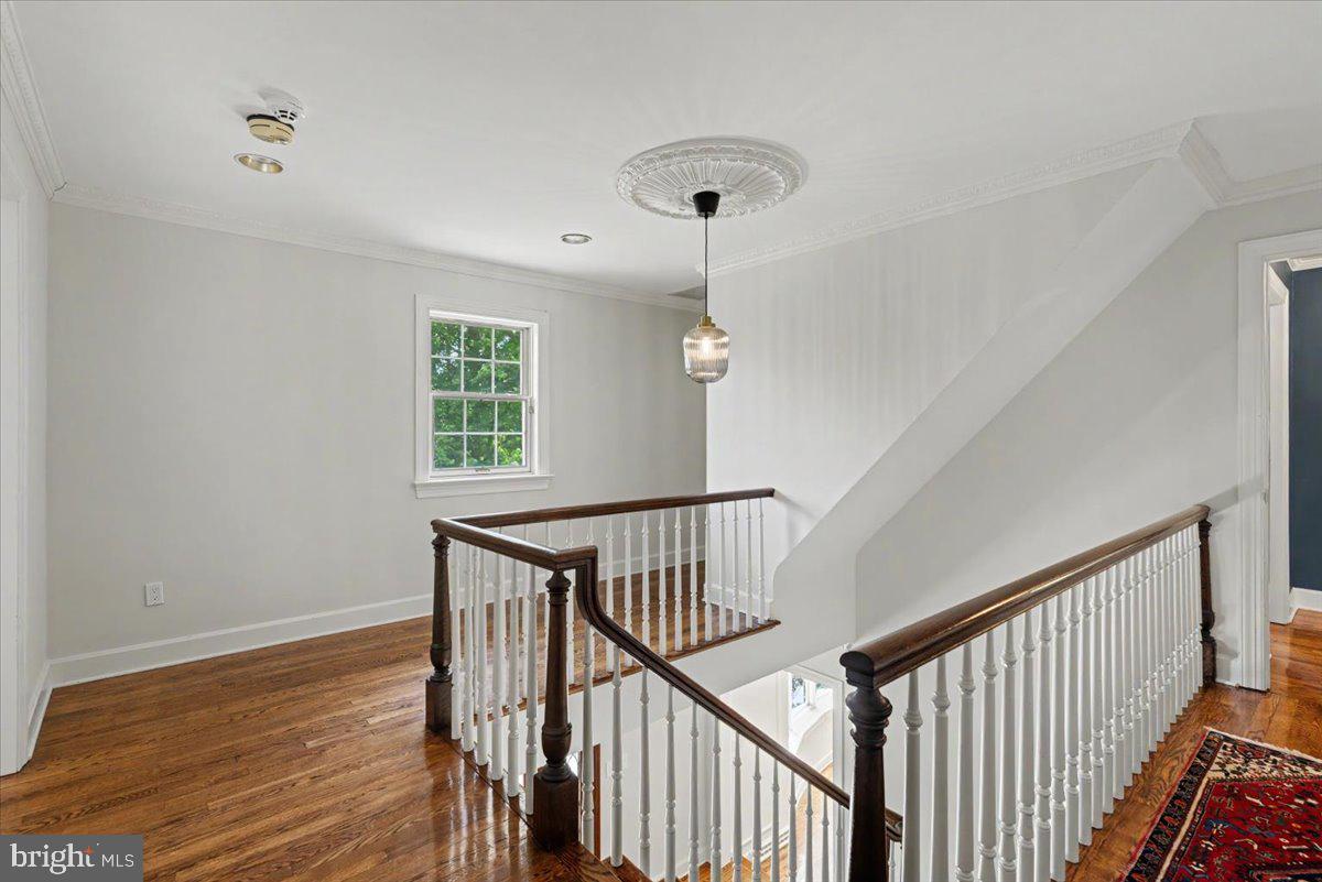 MOUNT EYRE MANOR - Residential