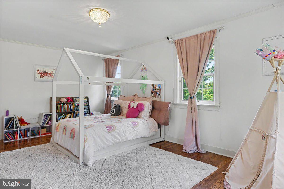 MOUNT EYRE MANOR - Residential