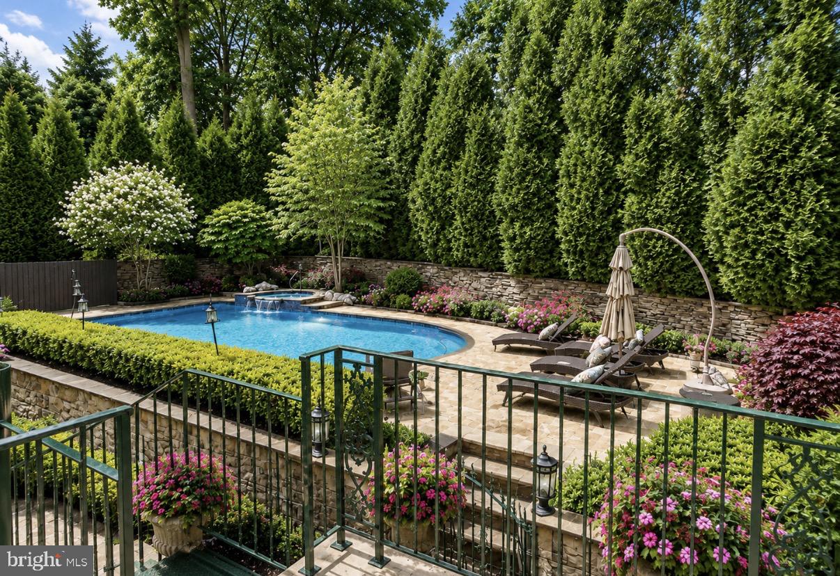 MOUNT EYRE MANOR - Residential