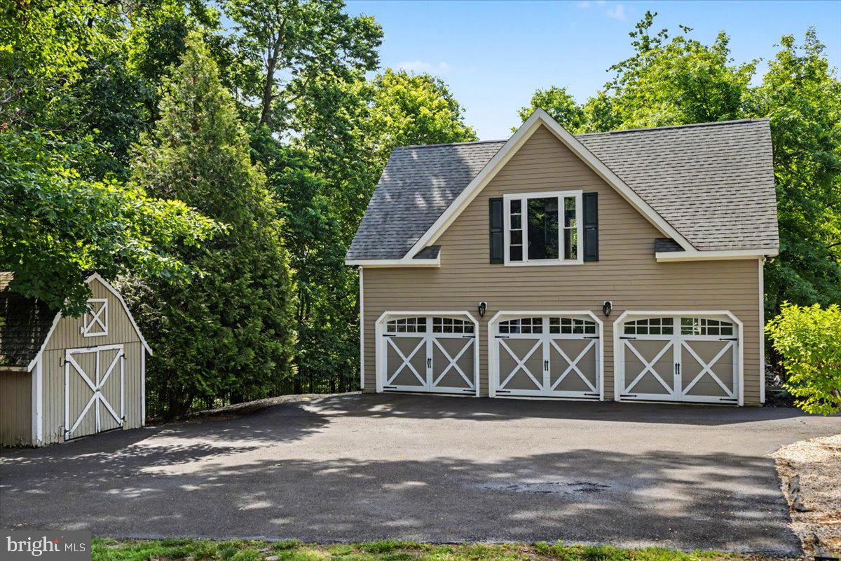 MOUNT EYRE MANOR - Residential