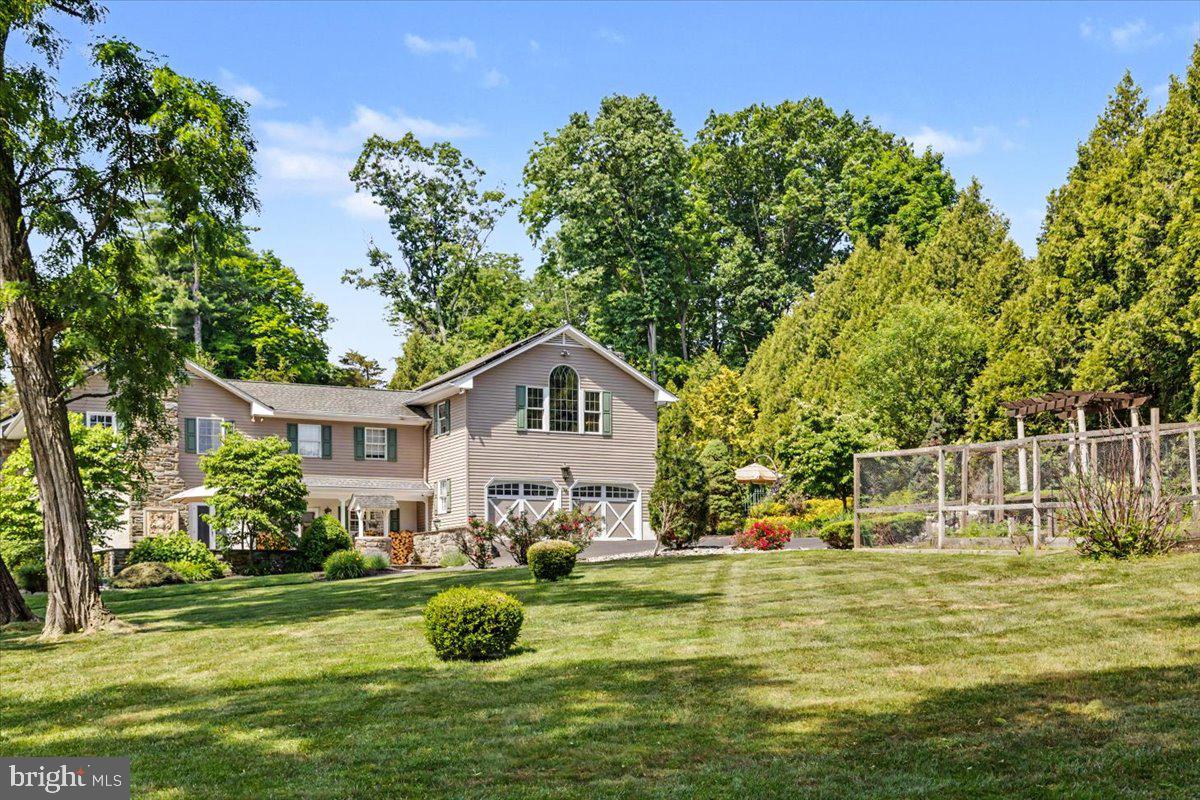 MOUNT EYRE MANOR - Residential