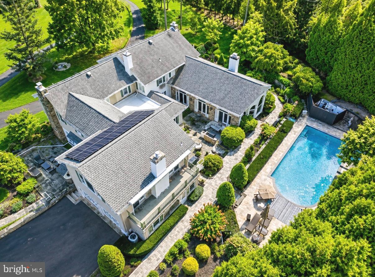 MOUNT EYRE MANOR - Residential