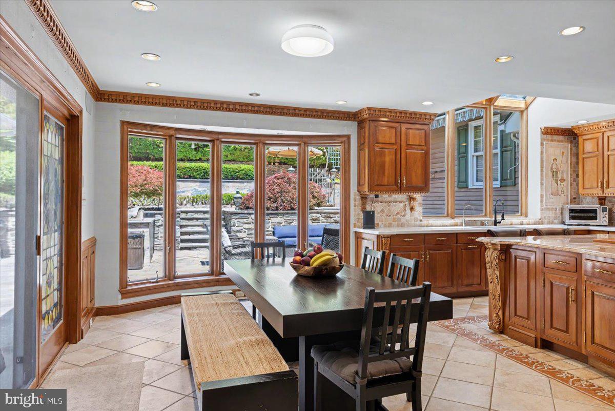 MOUNT EYRE MANOR - Residential